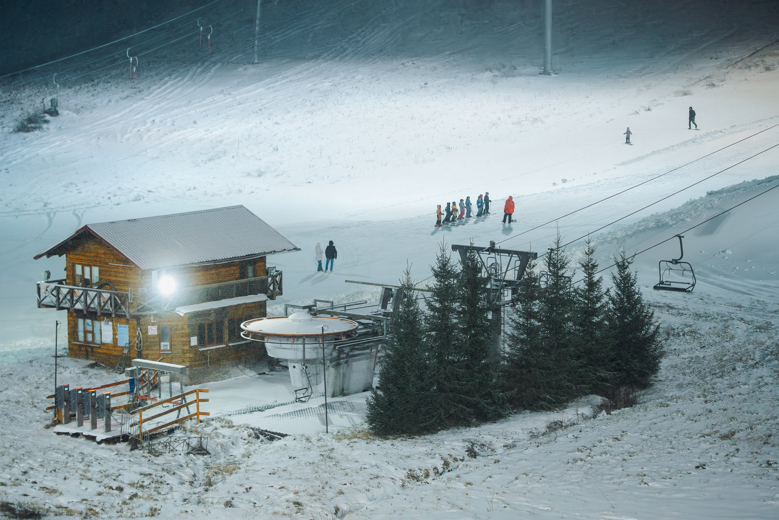 2025.12.25 | Горные лыжи. Тренировка. Шуколово, 5й склон. Фотограф Студитский Евгений