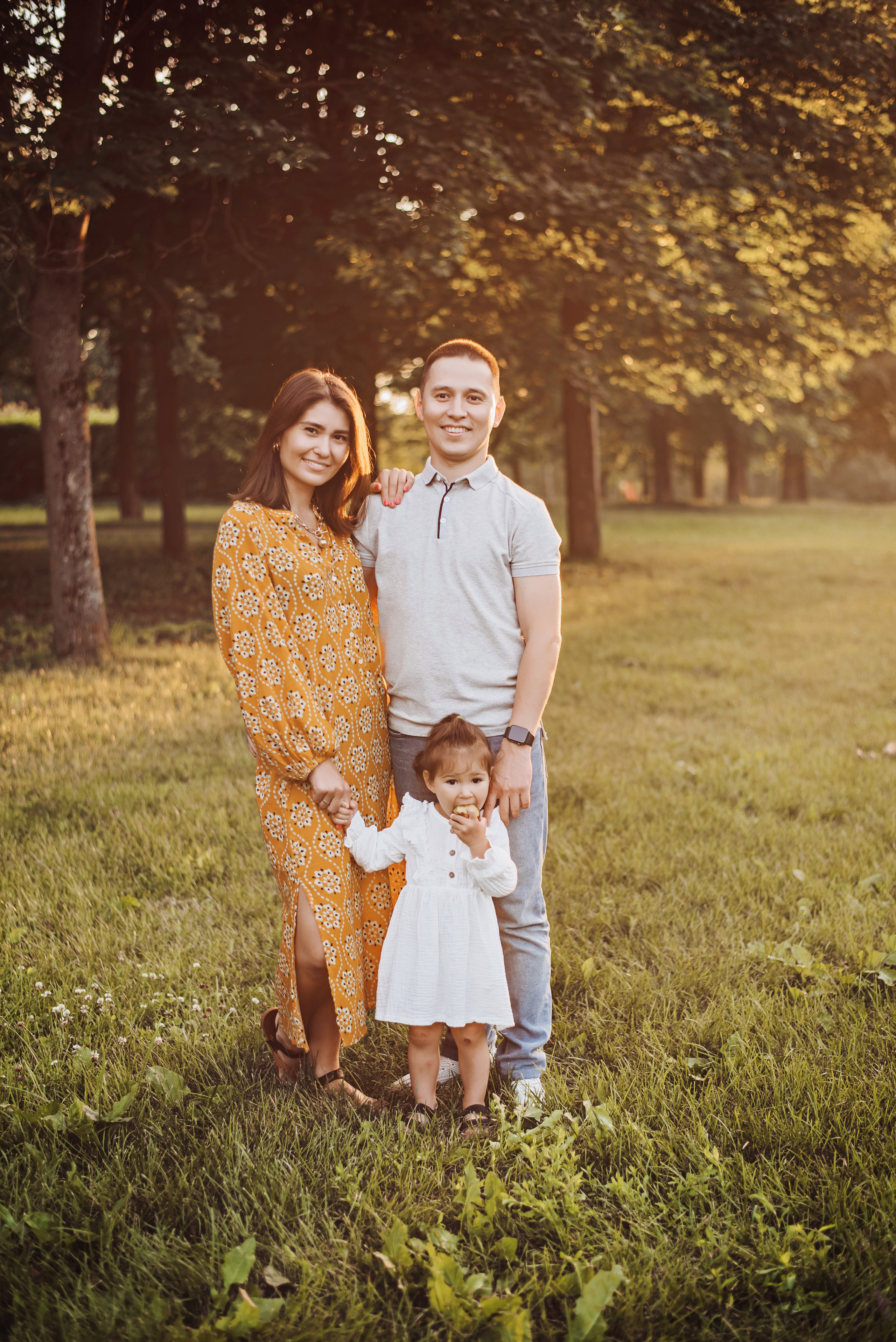 Прогулка Тимур, Ольга и Дианочка. Детский и семейный фотограф выпускной альбом Приморско-Ахтарск