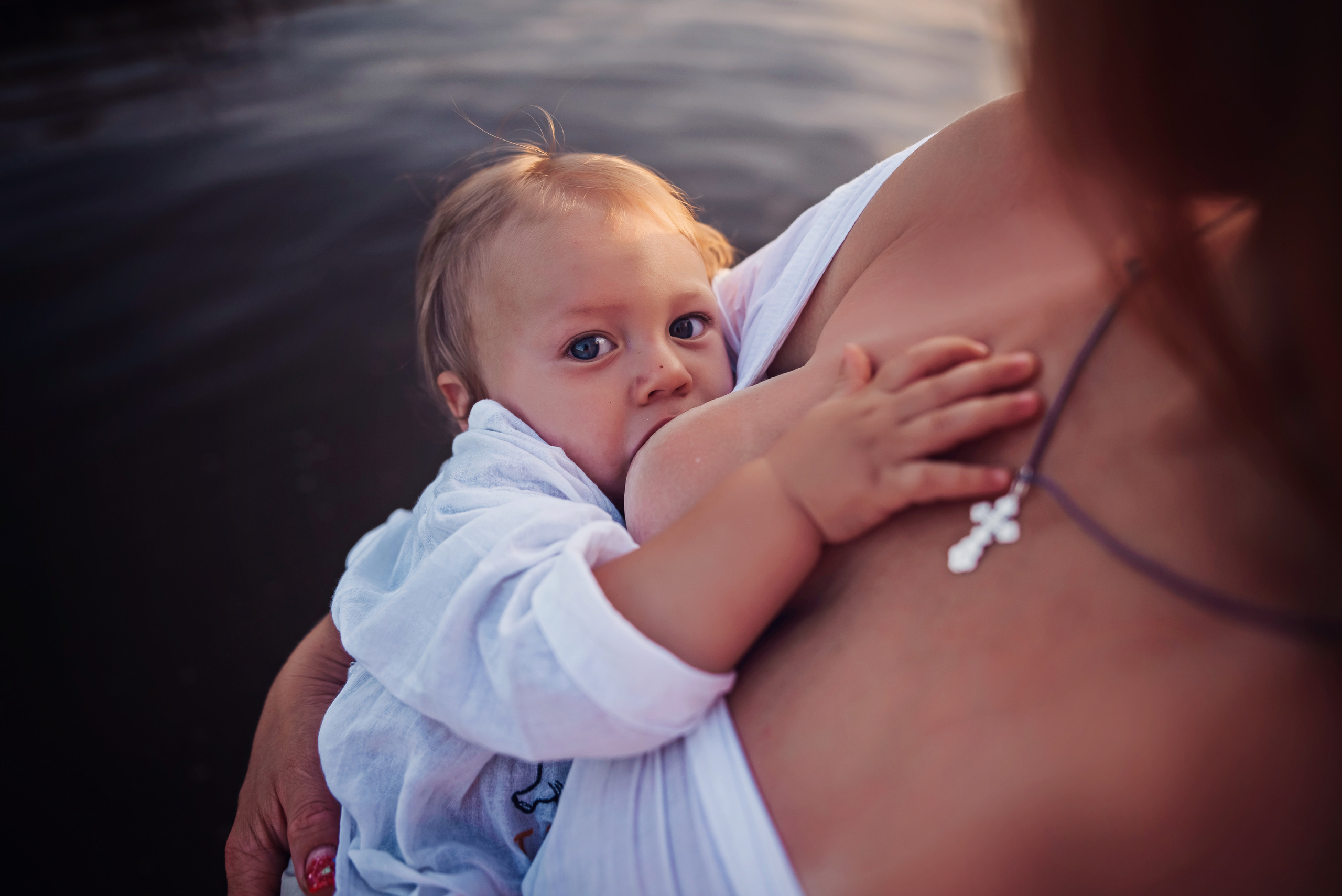Наталья с детками у реки. Детский и семейный фотограф выпускной альбом Приморско-Ахтарск