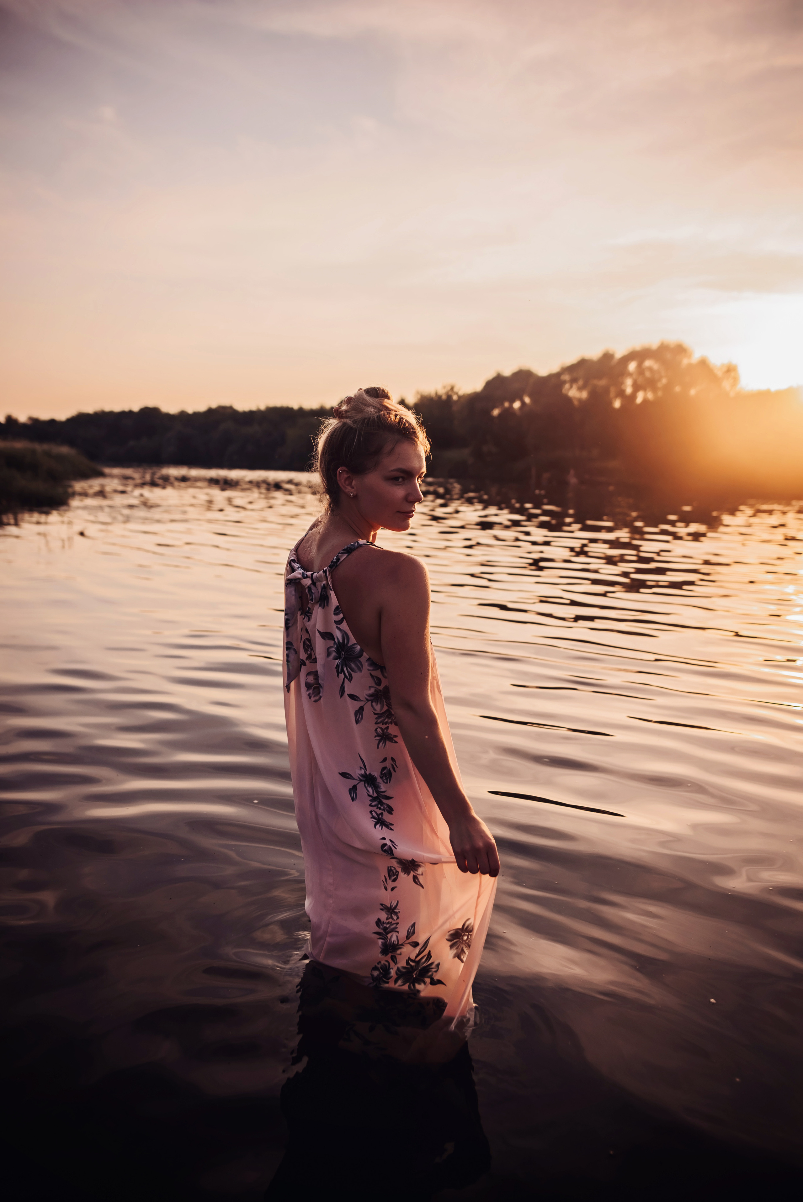 Виктория на закате. Детский и семейный фотограф выпускной альбом Приморско-Ахтарск