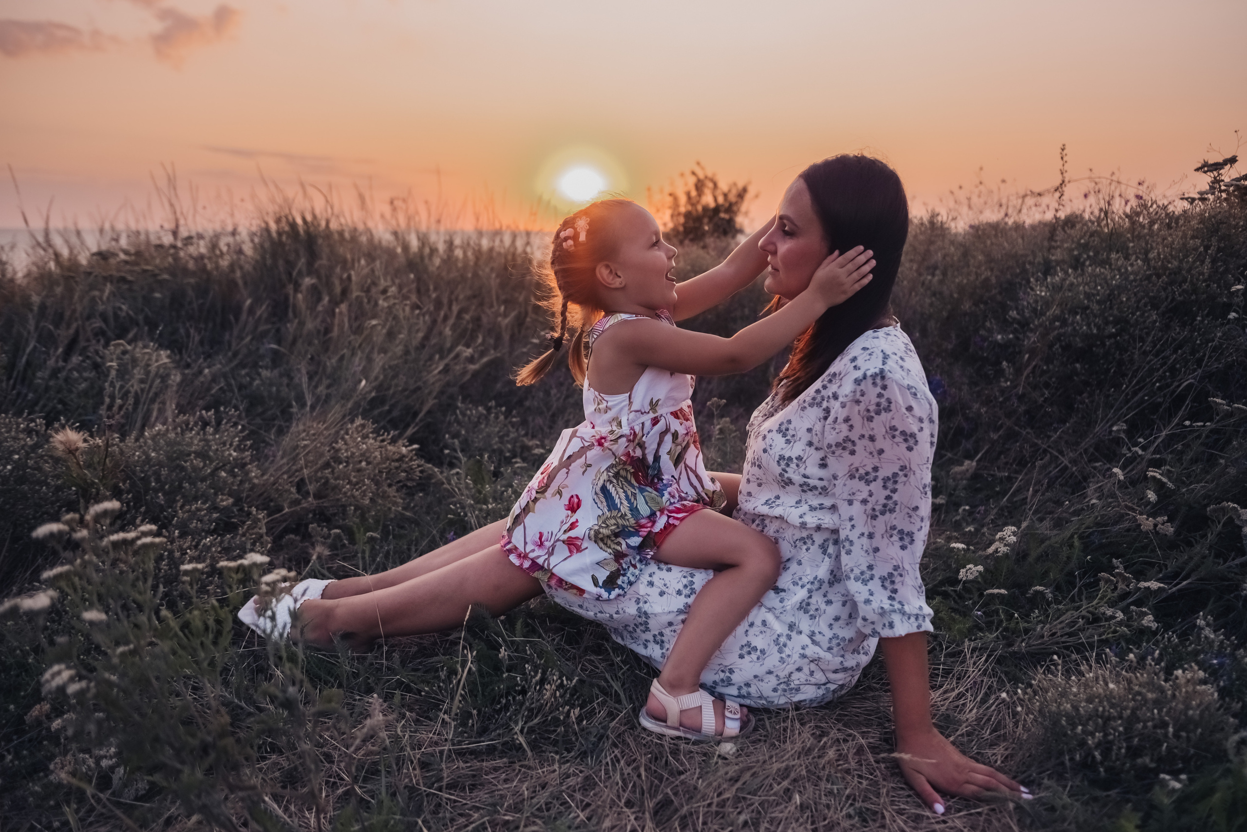 Ветер в волосах. Детский и семейный фотограф выпускной альбом Приморско-Ахтарск