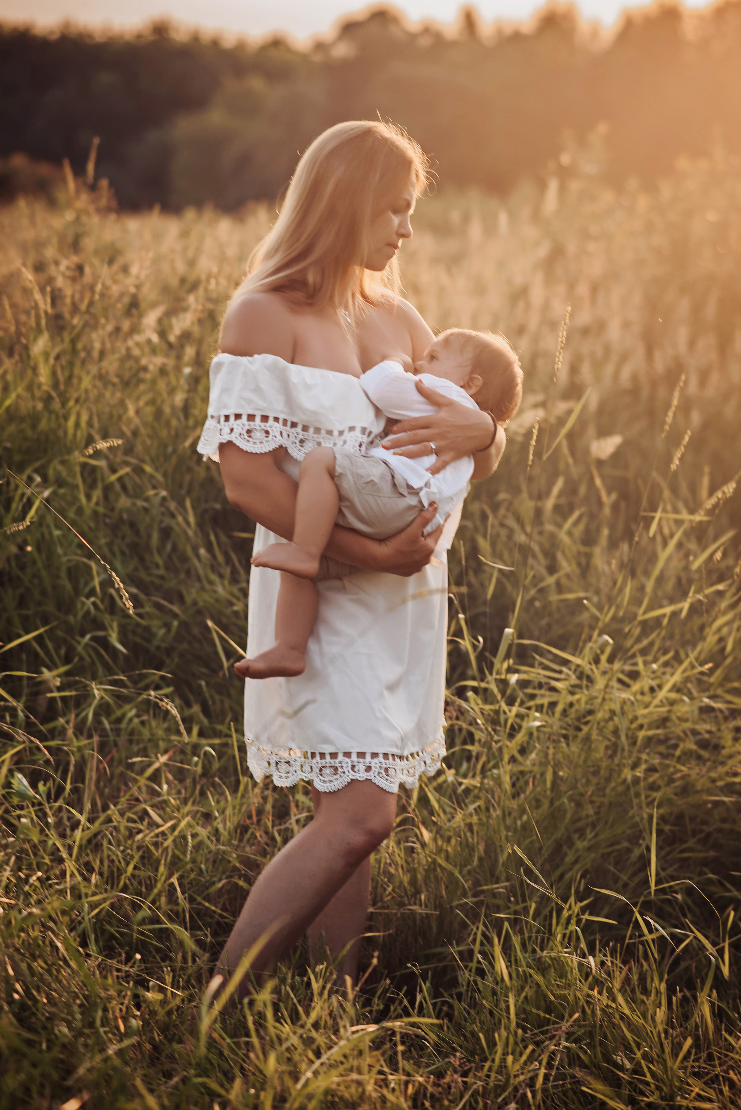 Наталья с детками у реки. Детский и семейный фотограф выпускной альбом Приморско-Ахтарск