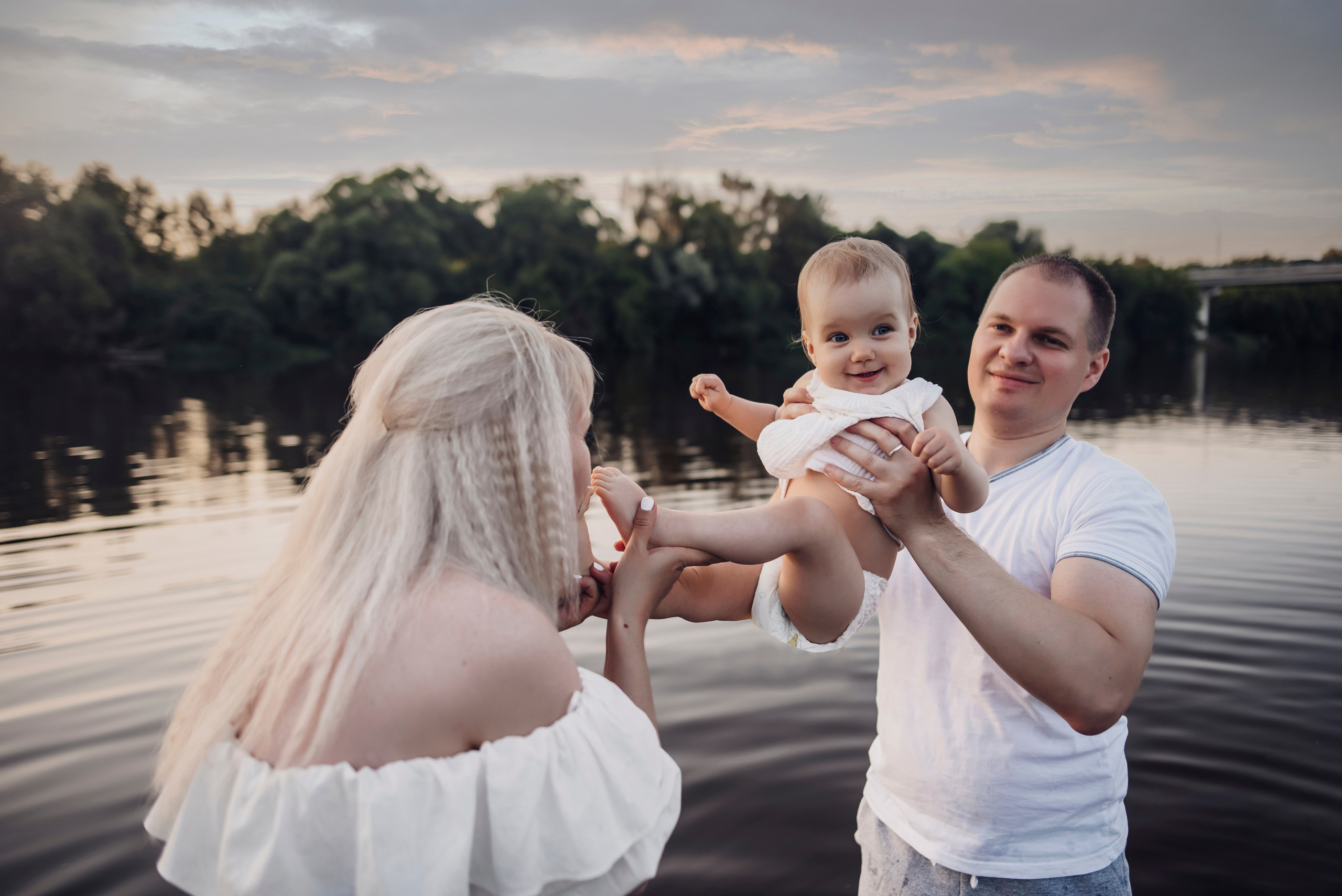 Виктория и Дмитрий с детками. Детский и семейный фотограф выпускной альбом Приморско-Ахтарск