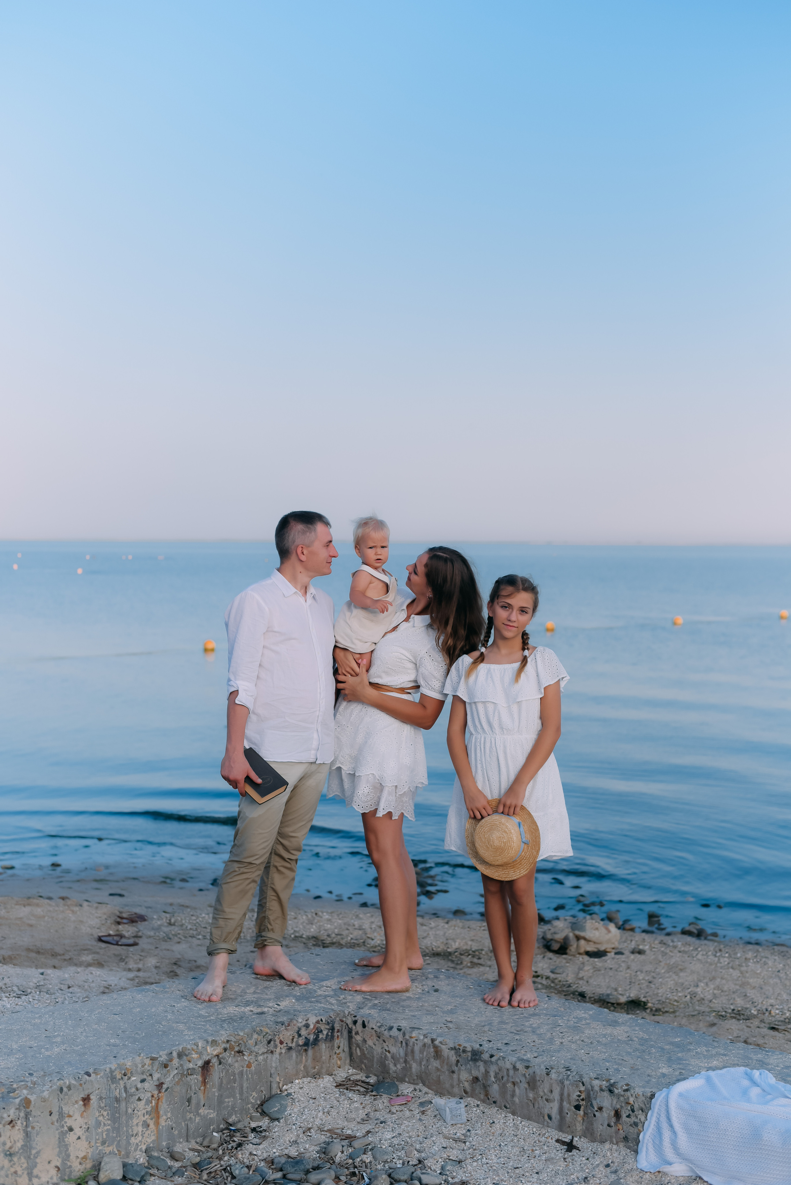 Семейная прогулка на рассвете. Детский и семейный фотограф выпускной альбом Приморско-Ахтарск