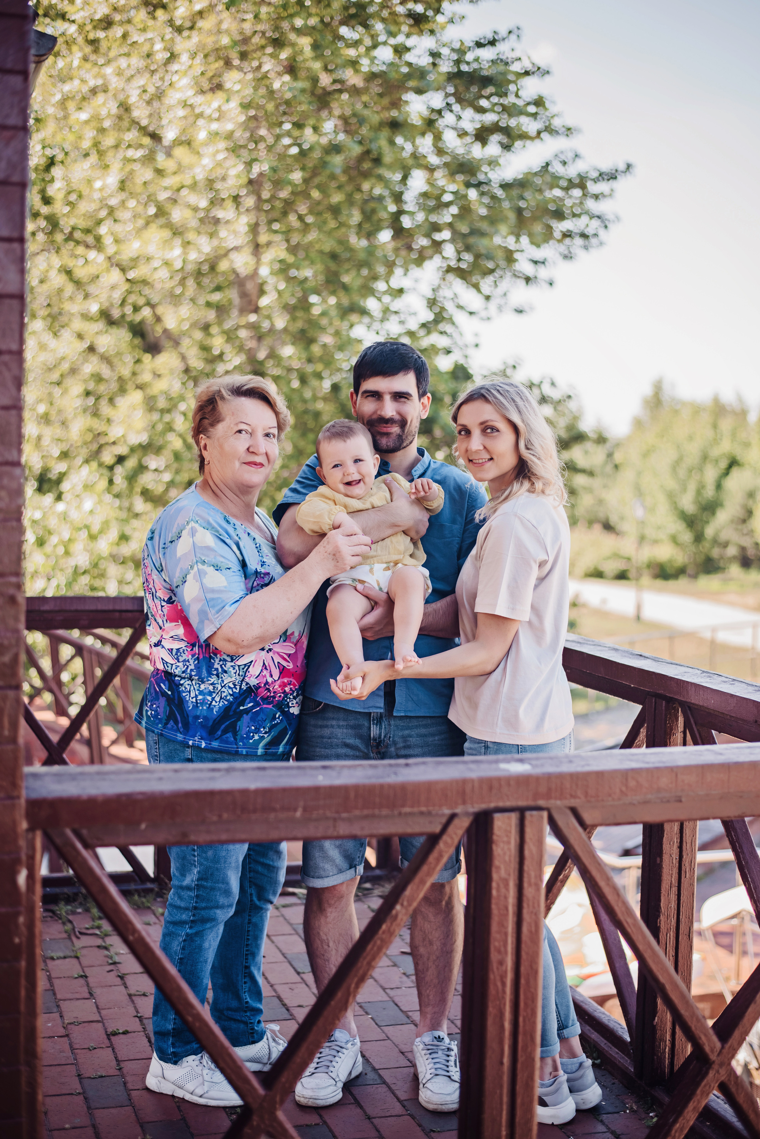 Прогулка по набережной. Детский и семейный фотограф выпускной альбом Приморско-Ахтарск