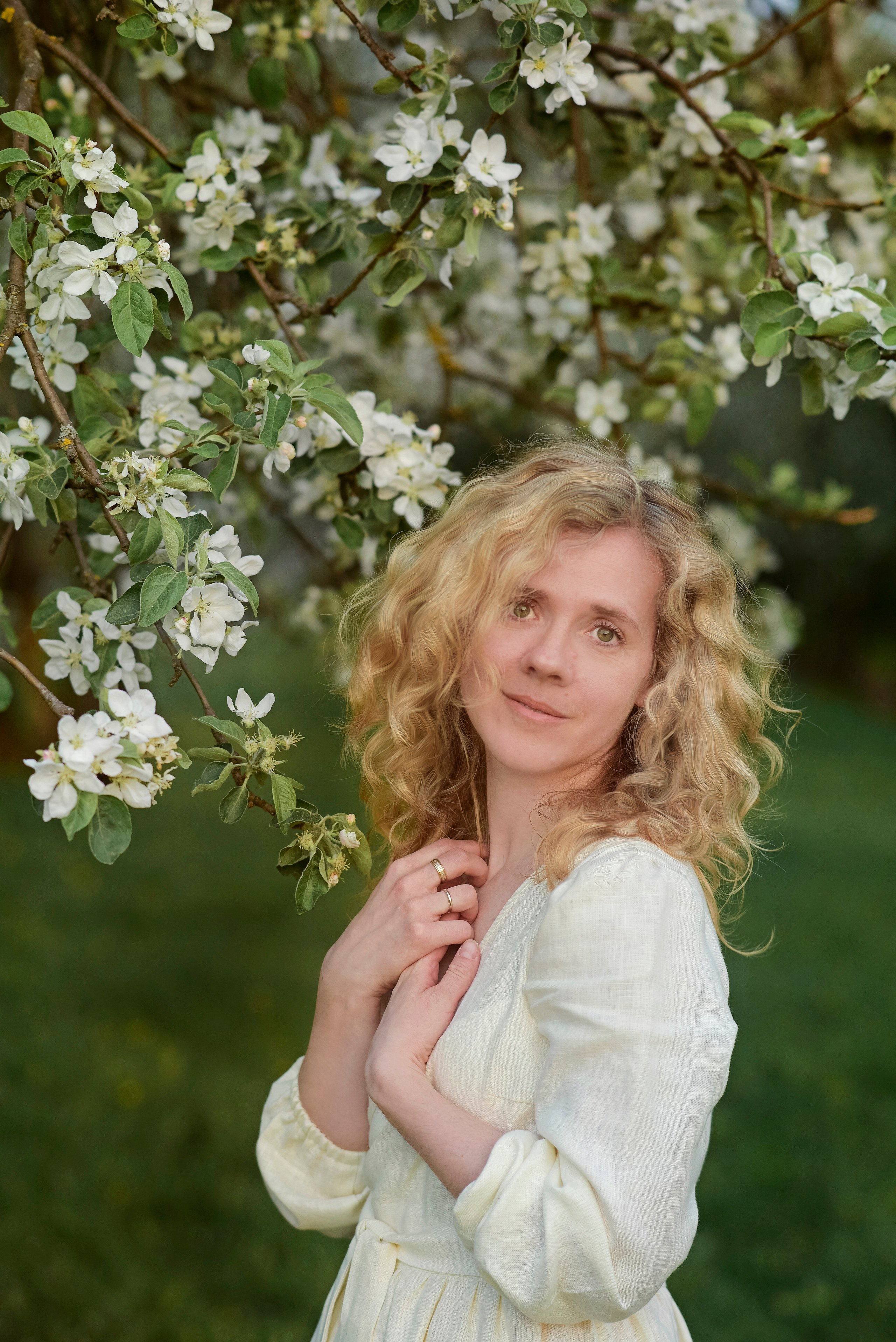 Прекрасное цветение, Юля и Ева. Детский и семейный фотограф выпускной альбом Приморско-Ахтарск