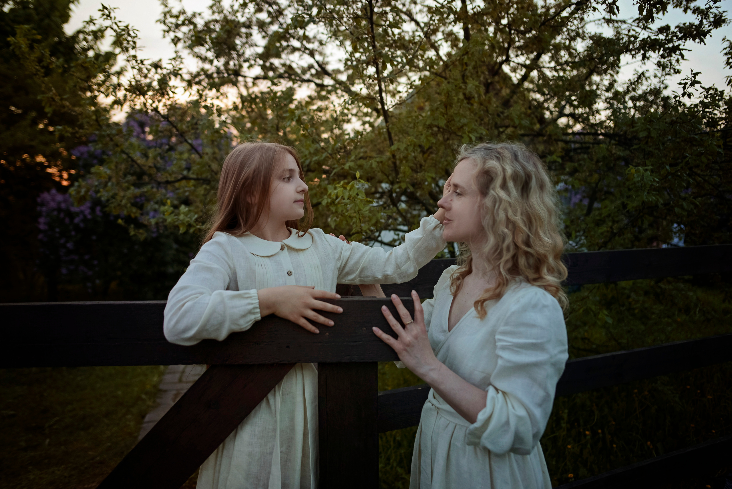 Прекрасное цветение, Юля и Ева. Детский и семейный фотограф выпускной альбом Приморско-Ахтарск