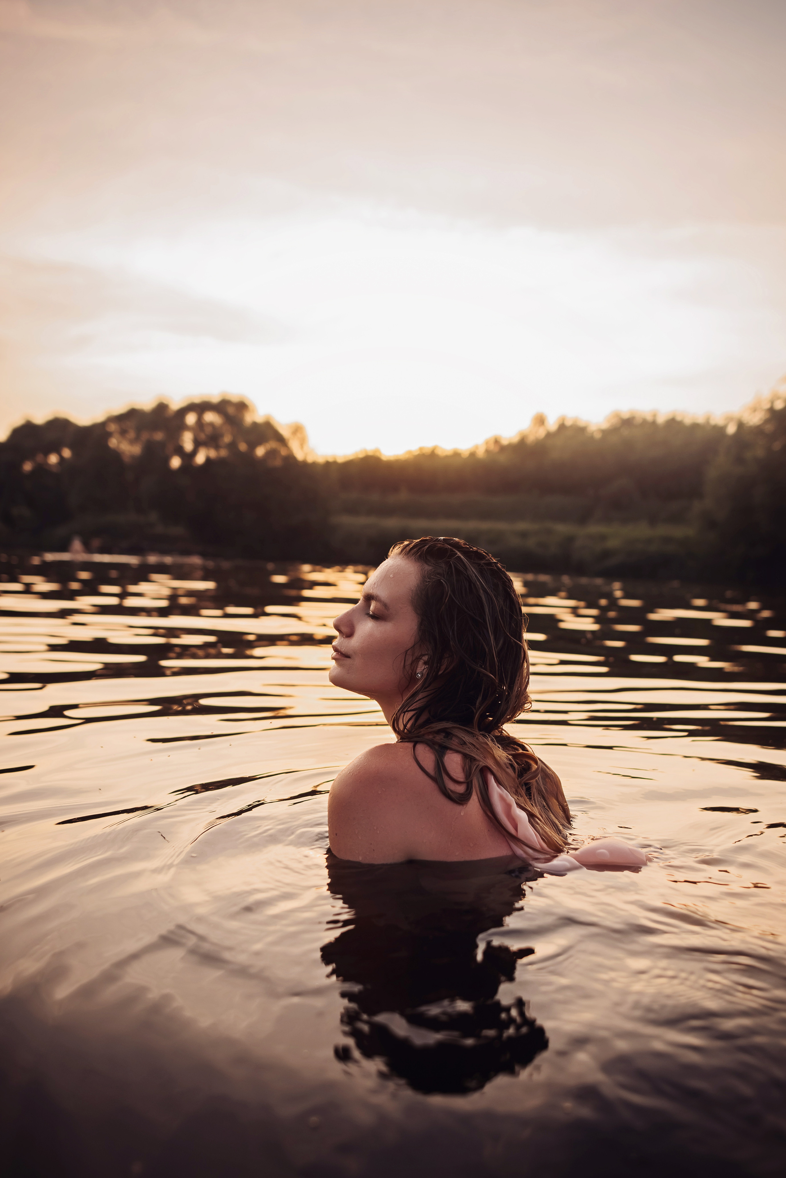 Виктория на закате. Детский и семейный фотограф выпускной альбом Приморско-Ахтарск