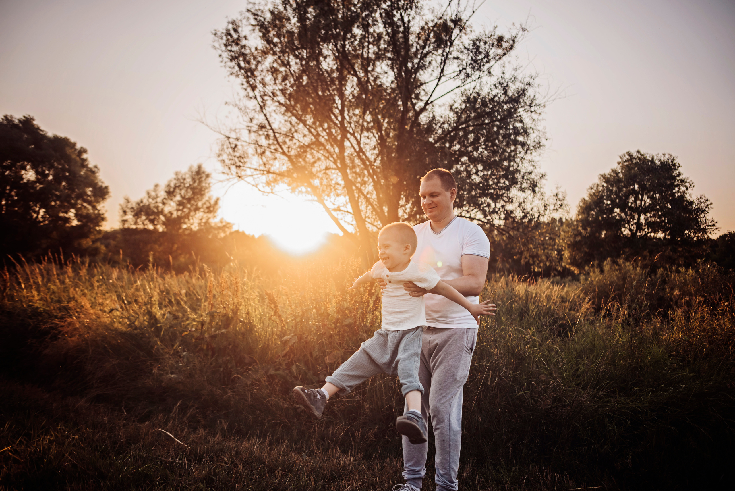 Виктория и Дмитрий с детками. Детский и семейный фотограф выпускной альбом Приморско-Ахтарск