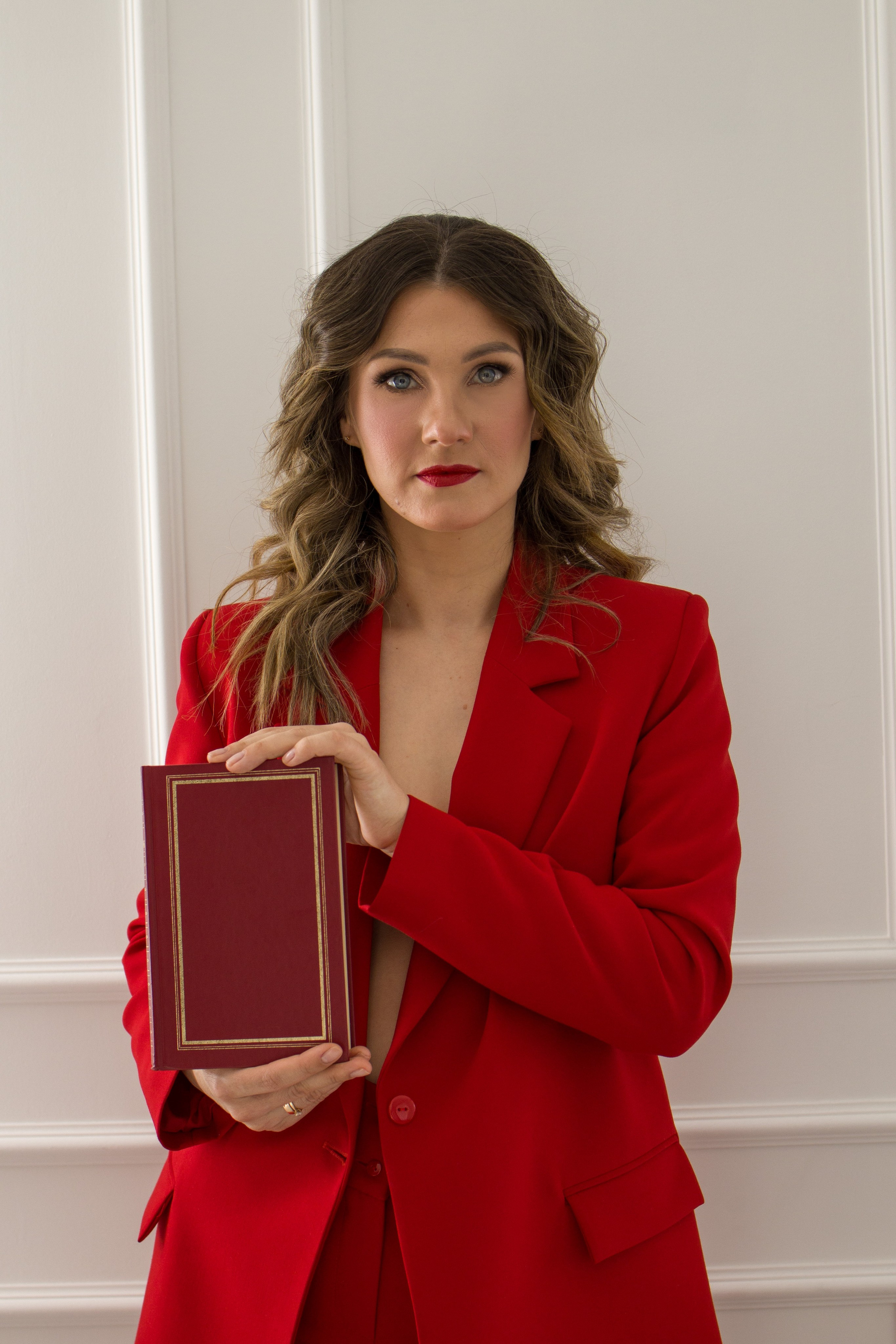 Lady in red. Художественная фотография