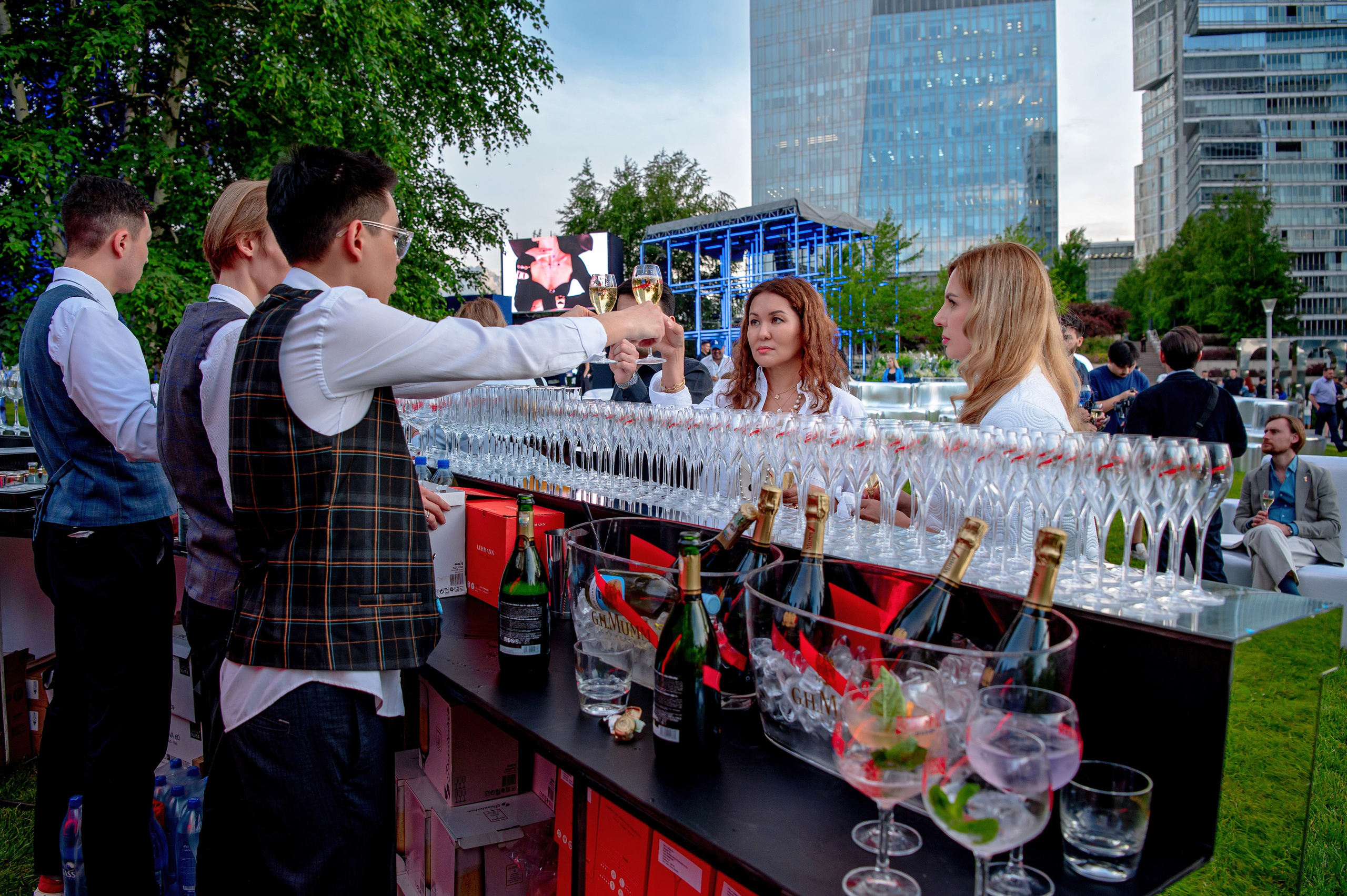 Brand Events. Елена Северина фотограф, Алматы: репортаж (спорт, концерты, конференции), предметная и фуд-съёмка, портреты, каталоги, фэшн, ретушь