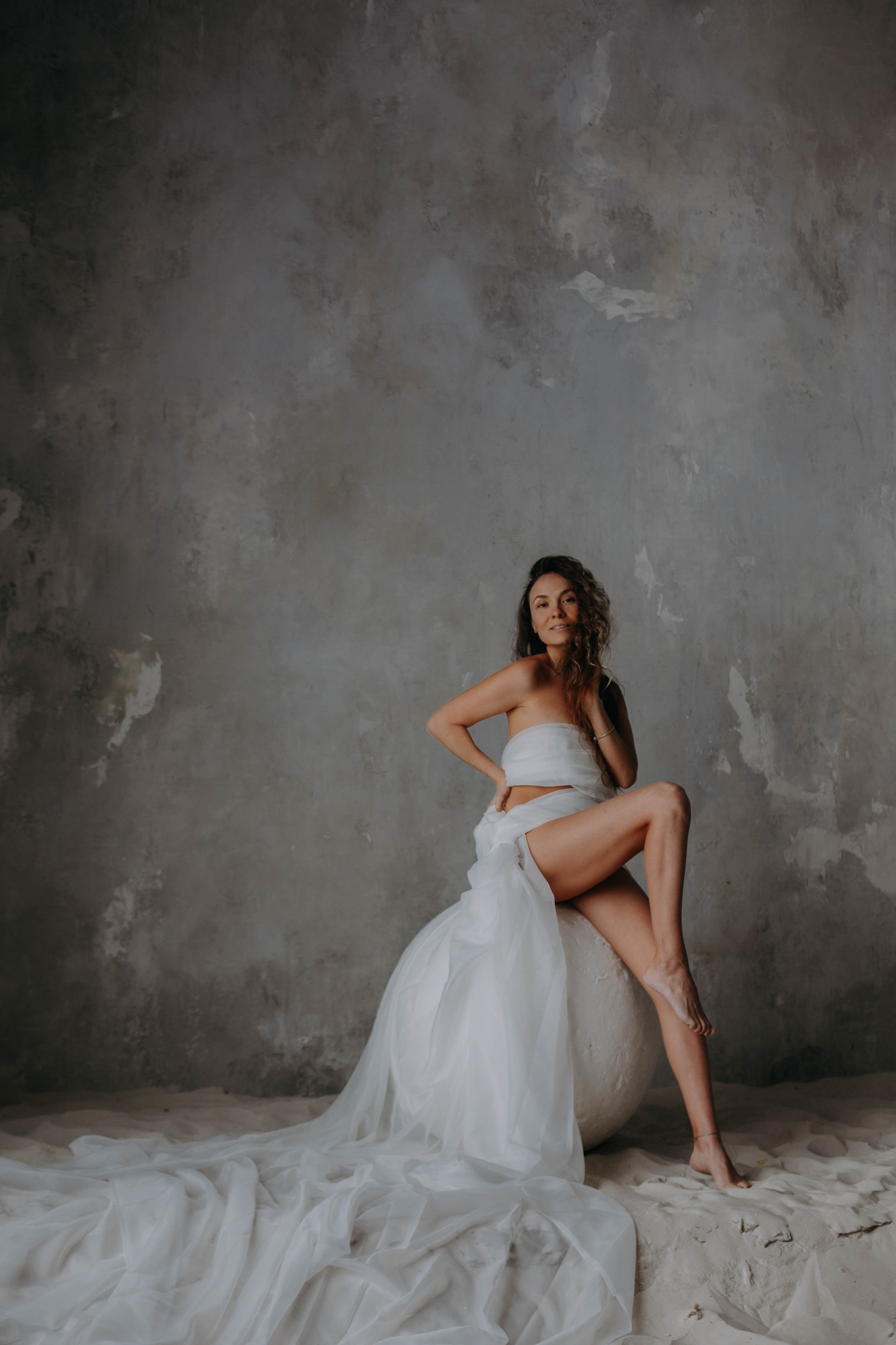 Studio Sand Portraits Dubai | Artistic Photography