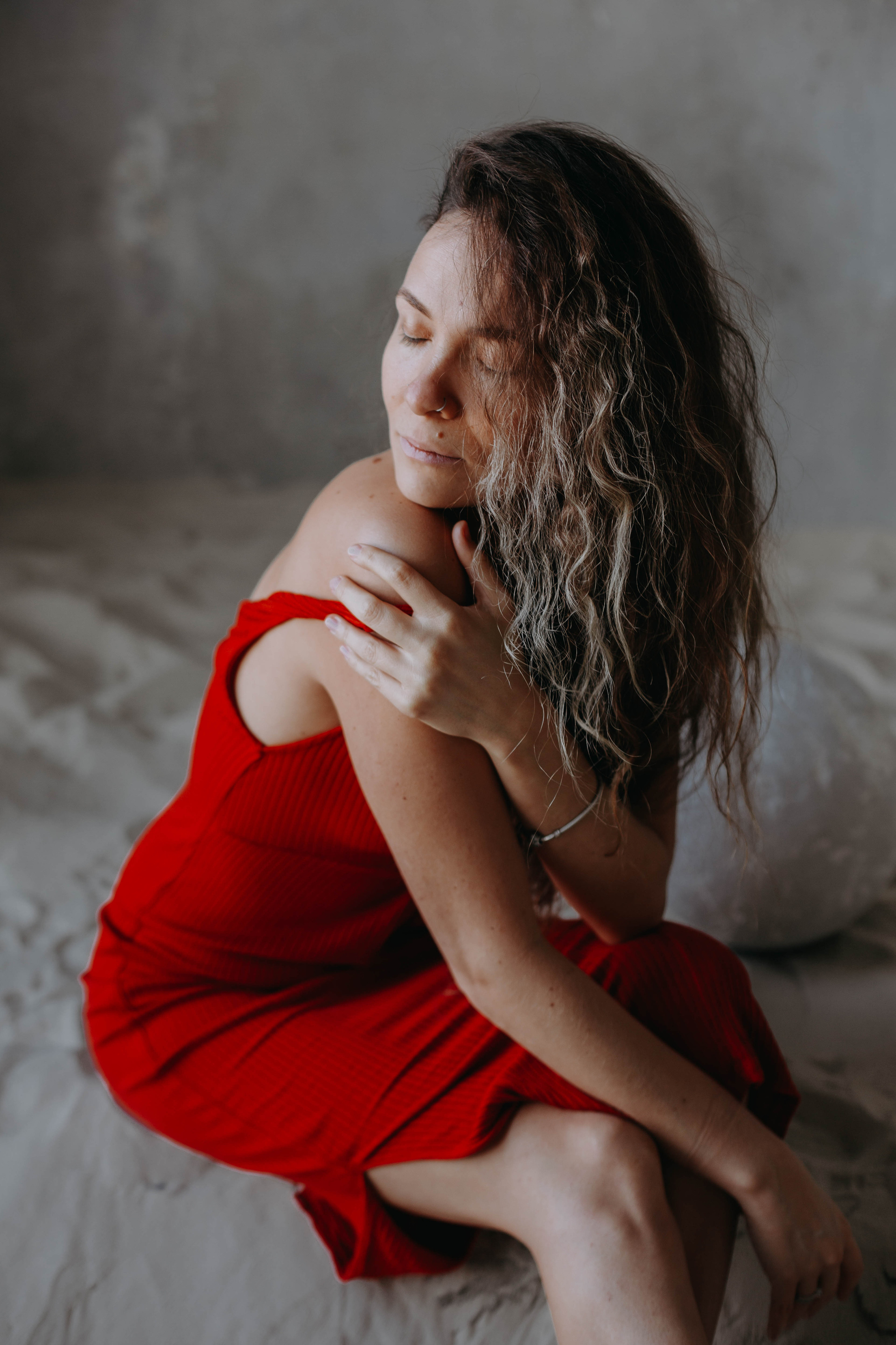 Studio Sand Portraits Dubai | Artistic Photography