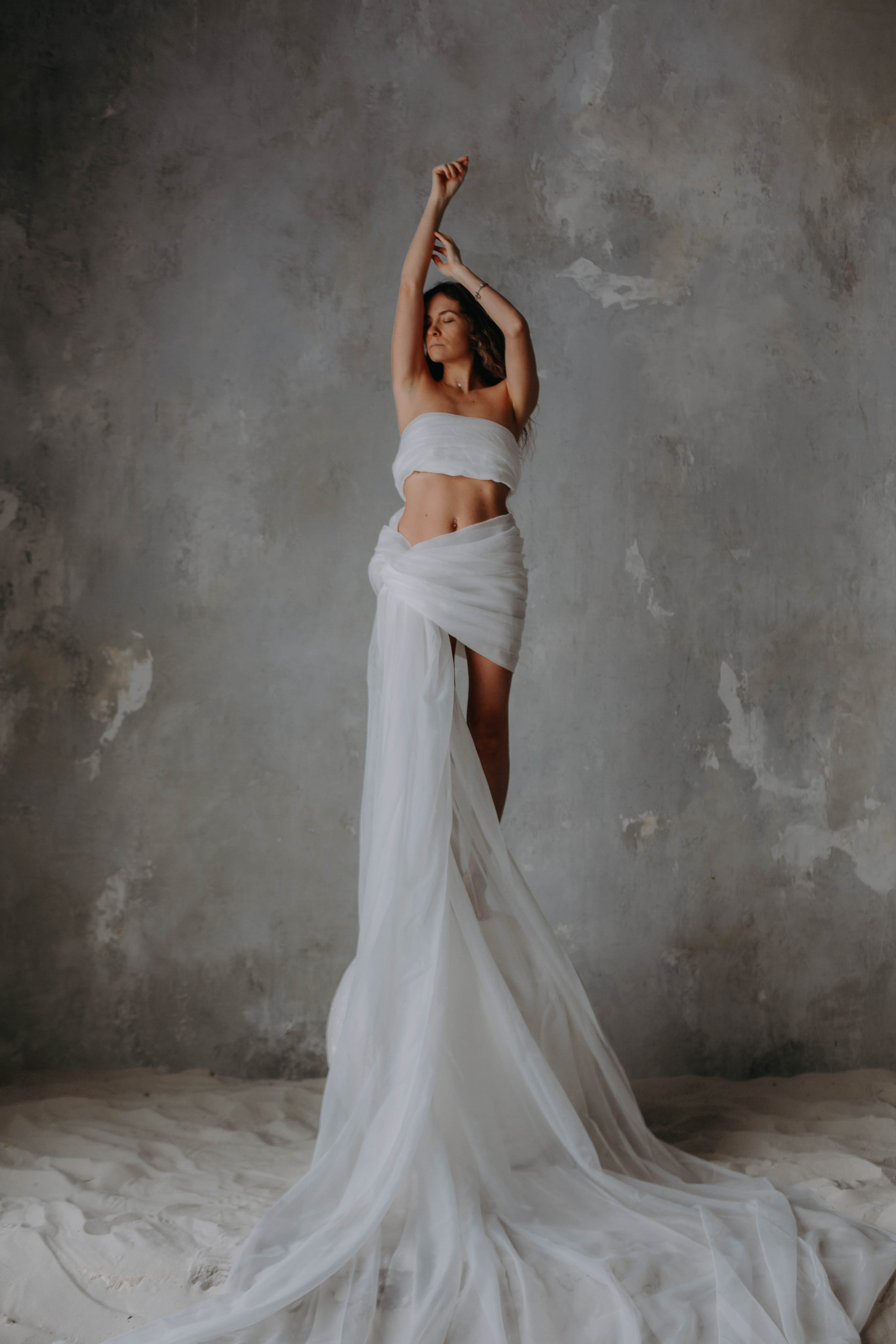 Studio Sand Portraits Dubai | Artistic Photography