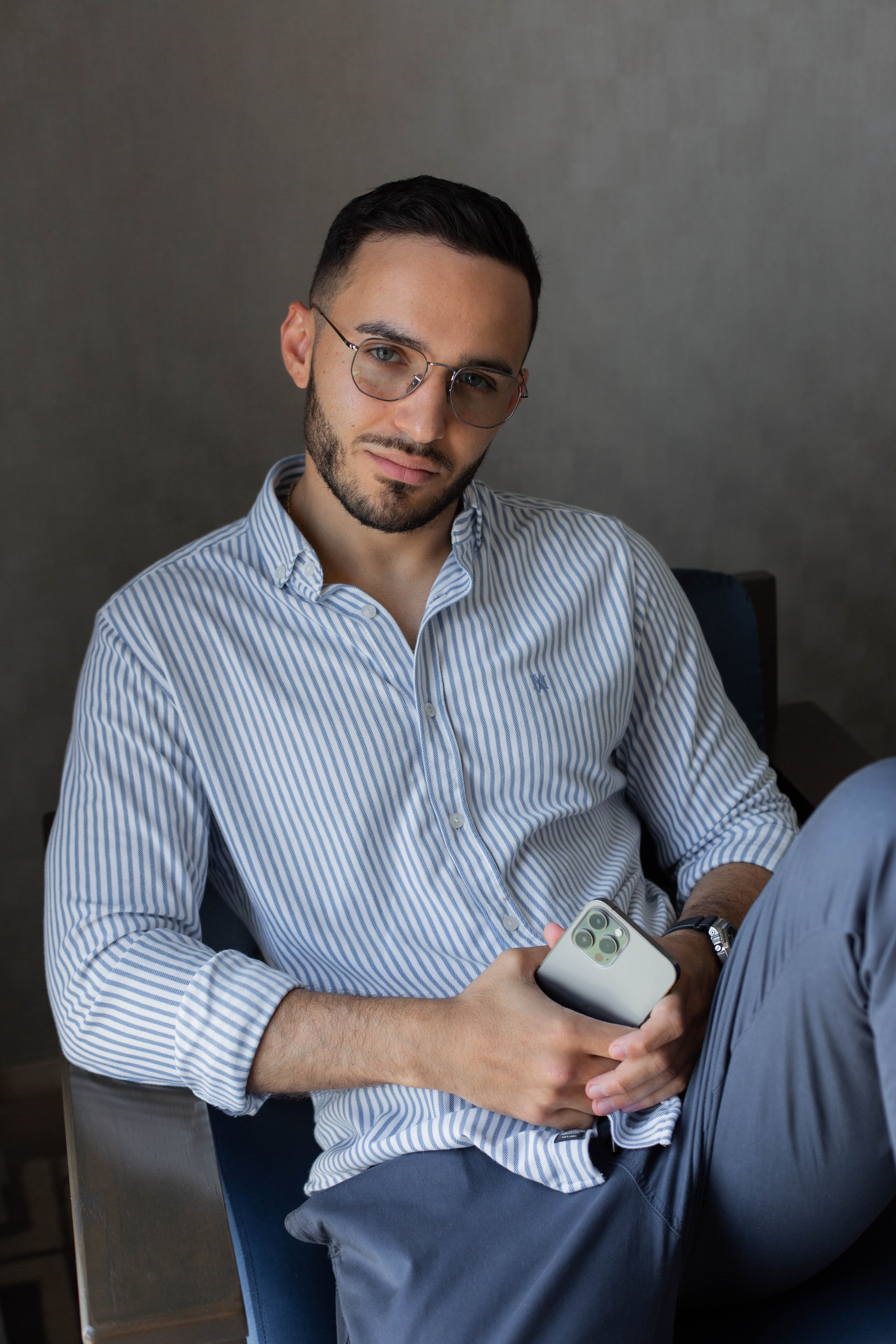Anton. Business portrait in hotel