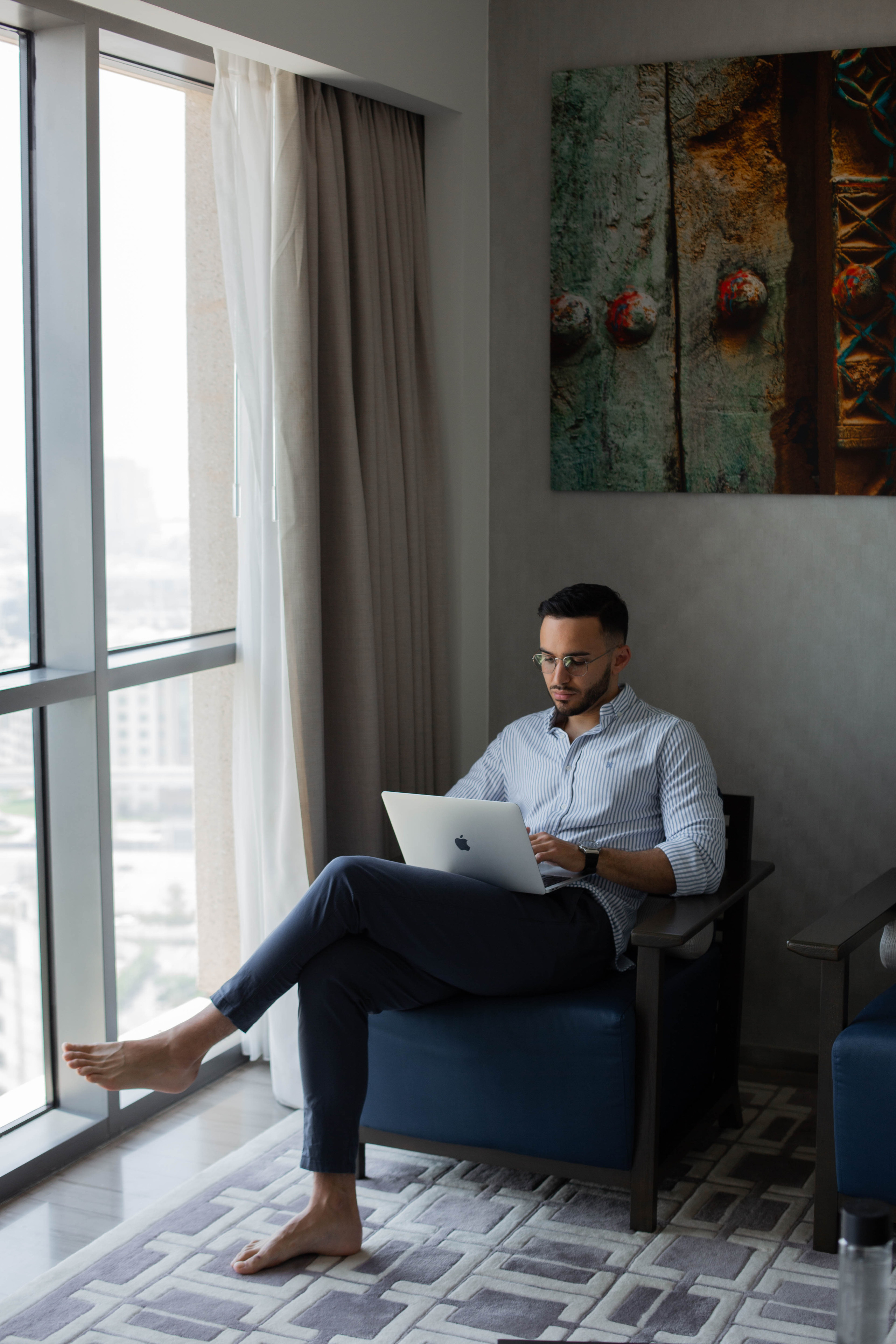 Anton. Business portrait in hotel