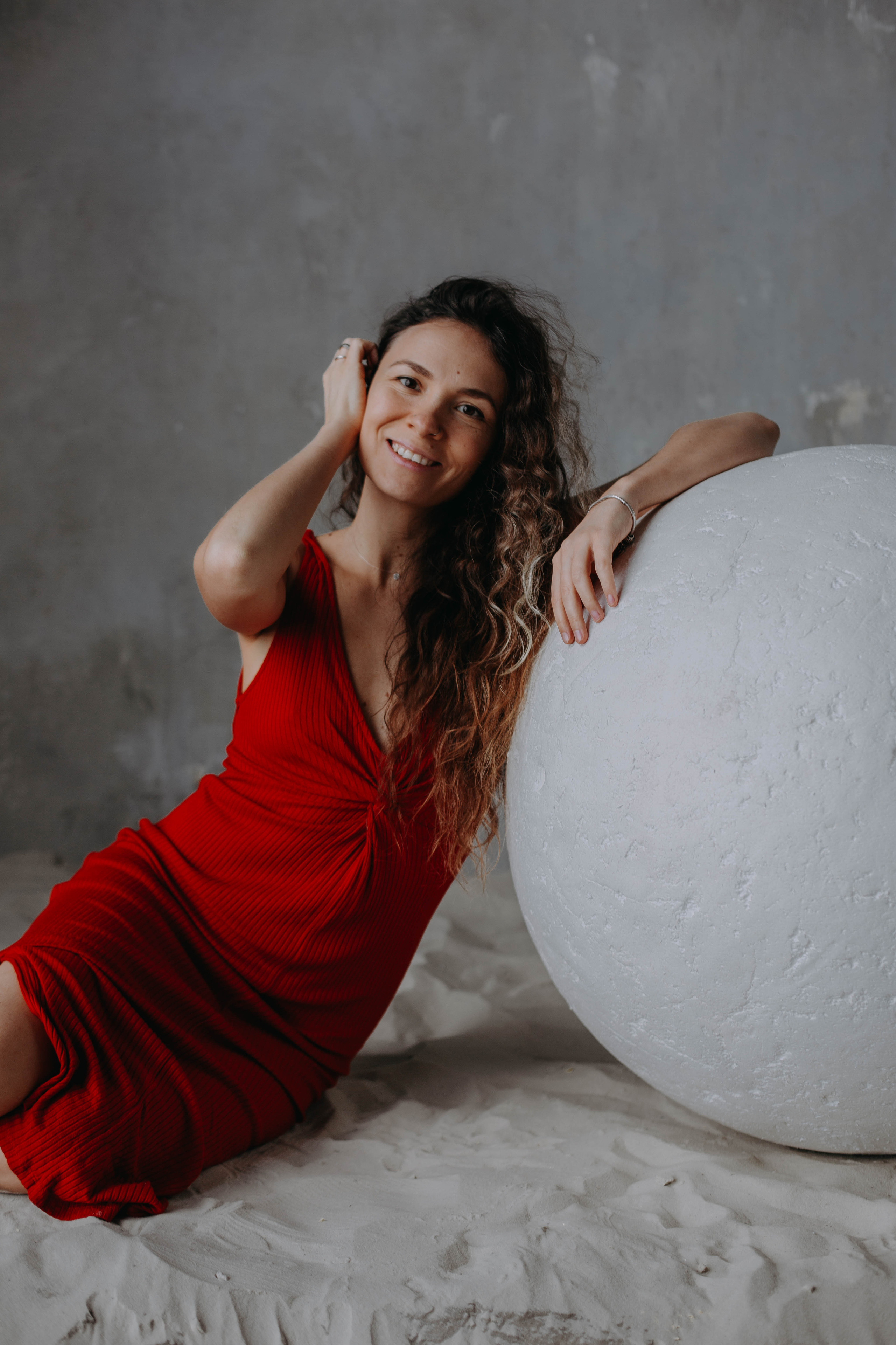 Studio Sand Portraits Dubai | Artistic Photography