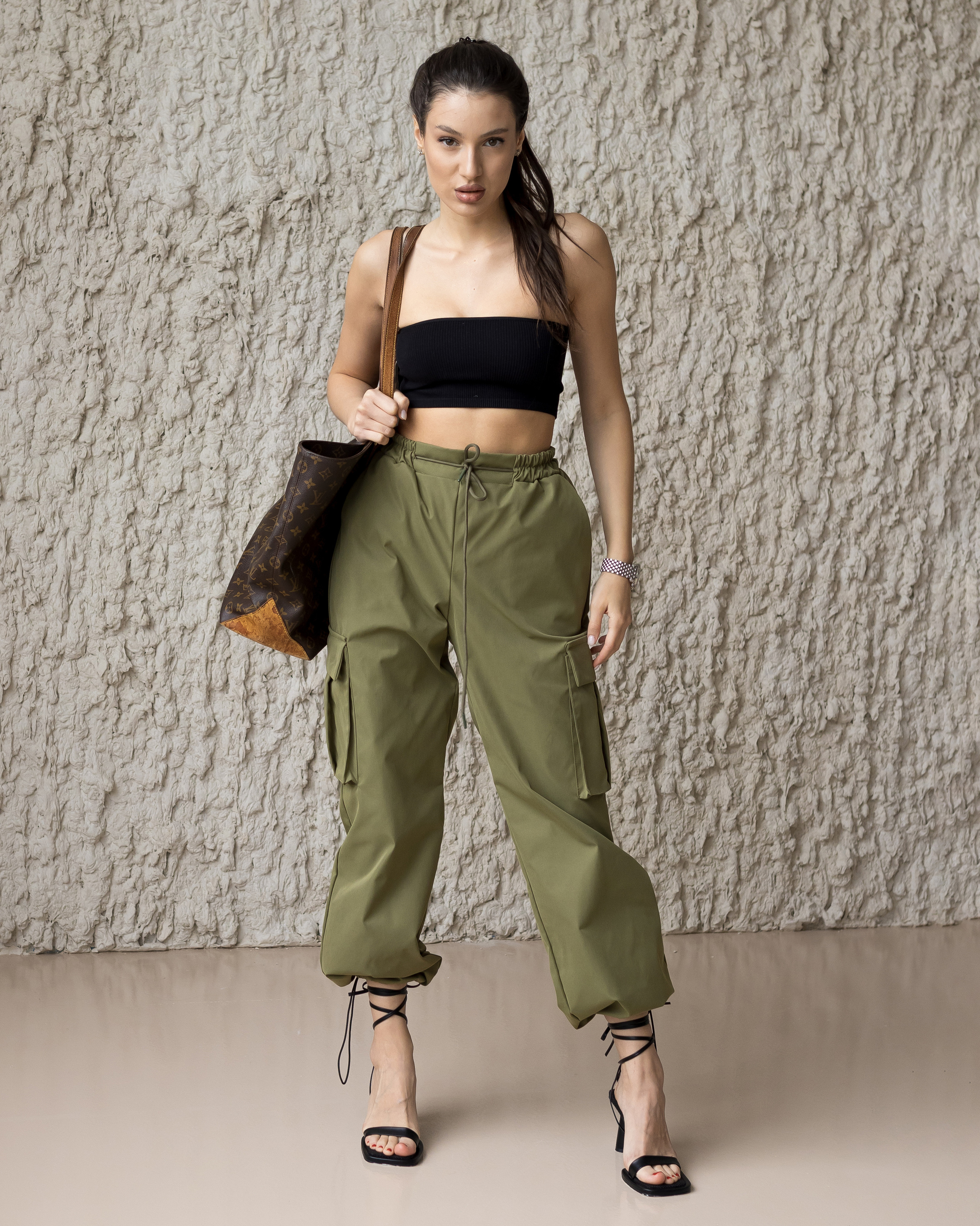 Карго и платье. Фотограф в Краснодаре Арина Кудряшова