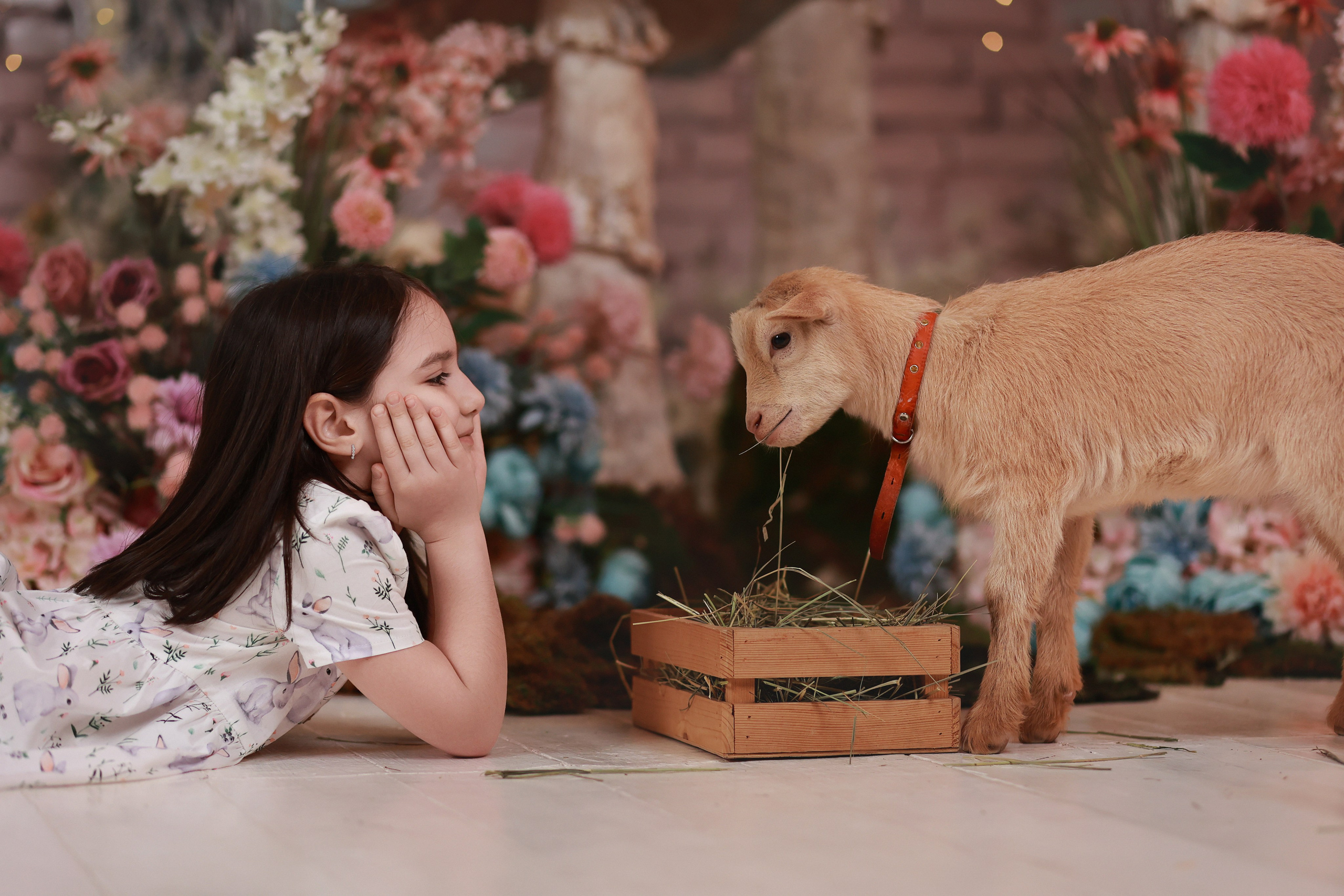 Фотопроект с козочкой и кроликами. Детский семейный фотограф Краснодар