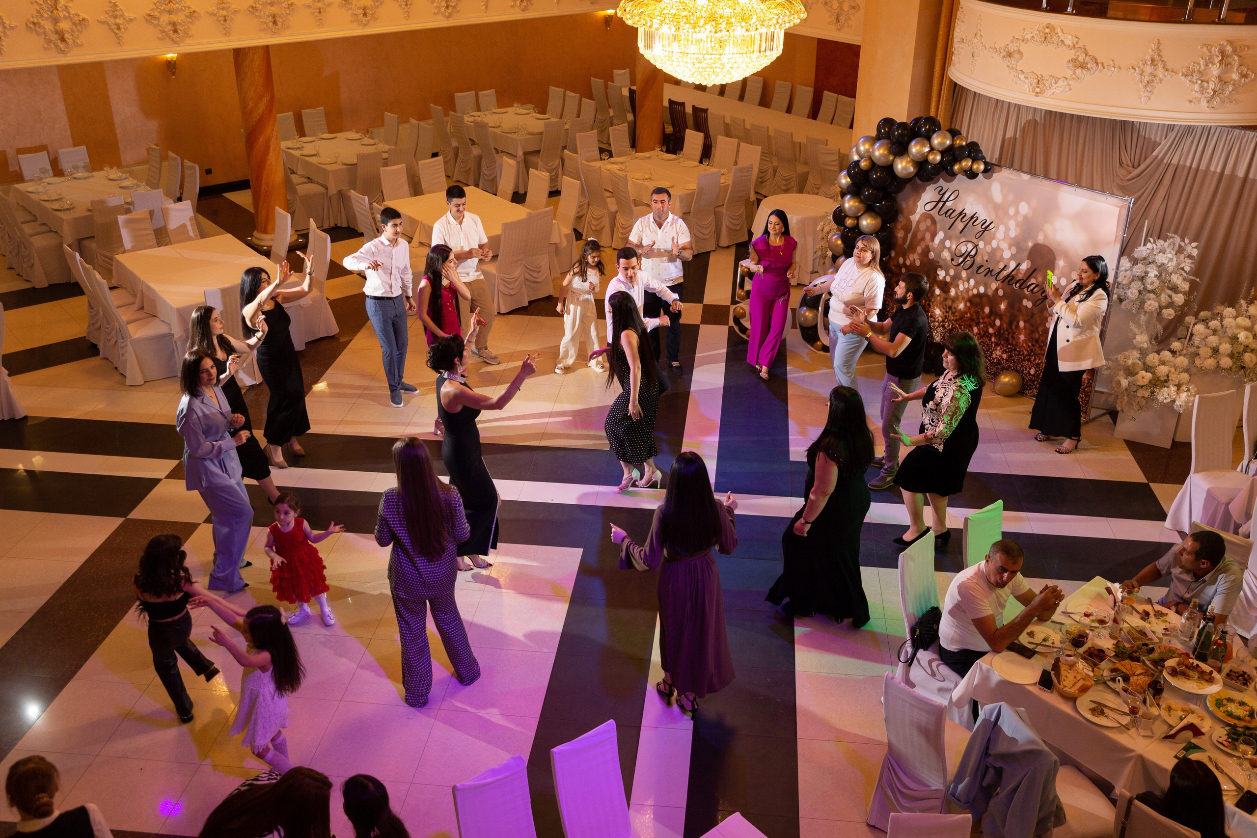 Съёмка юбилея в ресторане — кейс