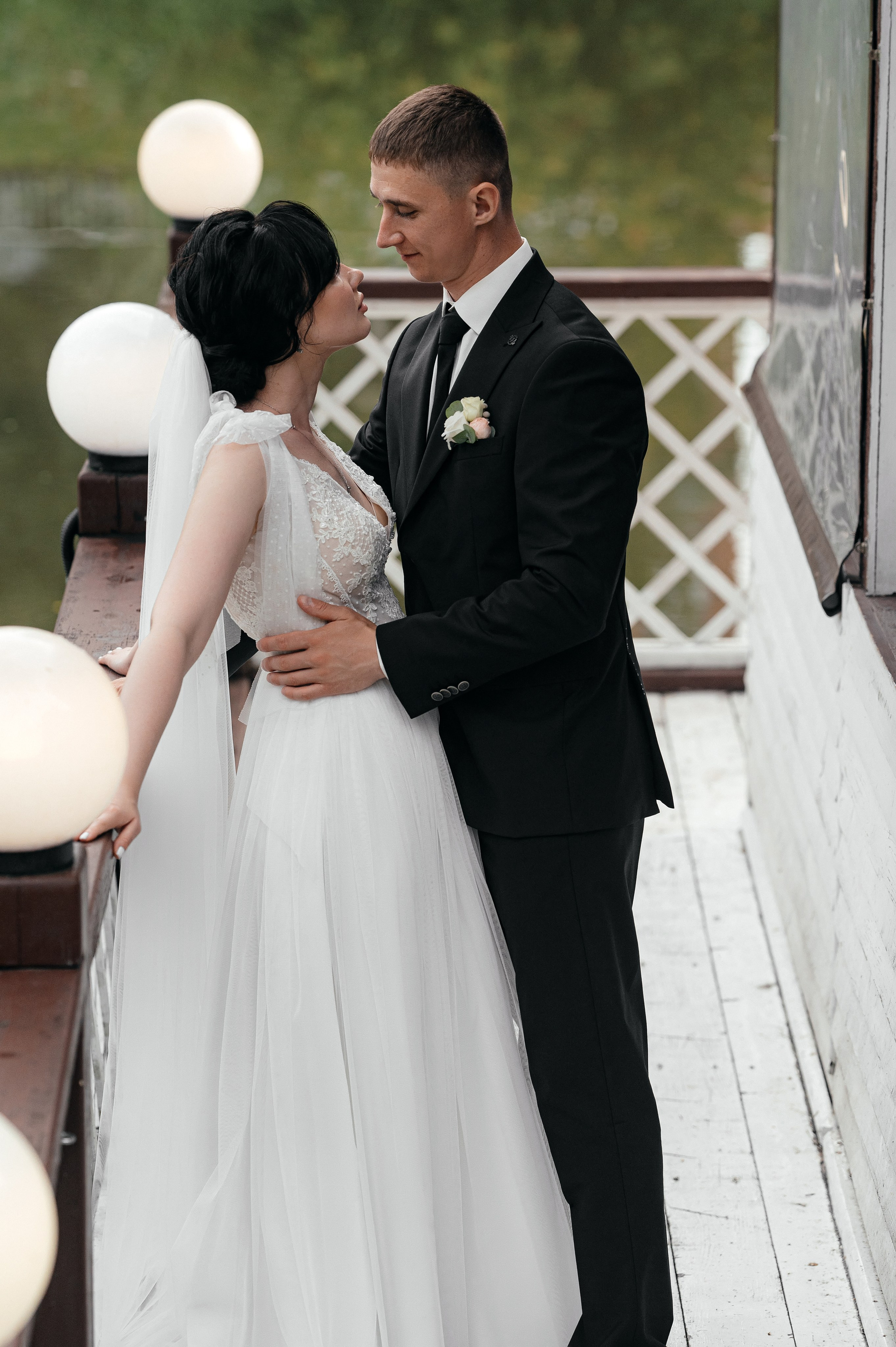 Свадьба с венчанием в Щелково. Прогулка в Гребнево, ресторан Кинза, отель Премиум. Свадебный и семейный фотограф Виктория Носачёва. Щелково, Москва и МО