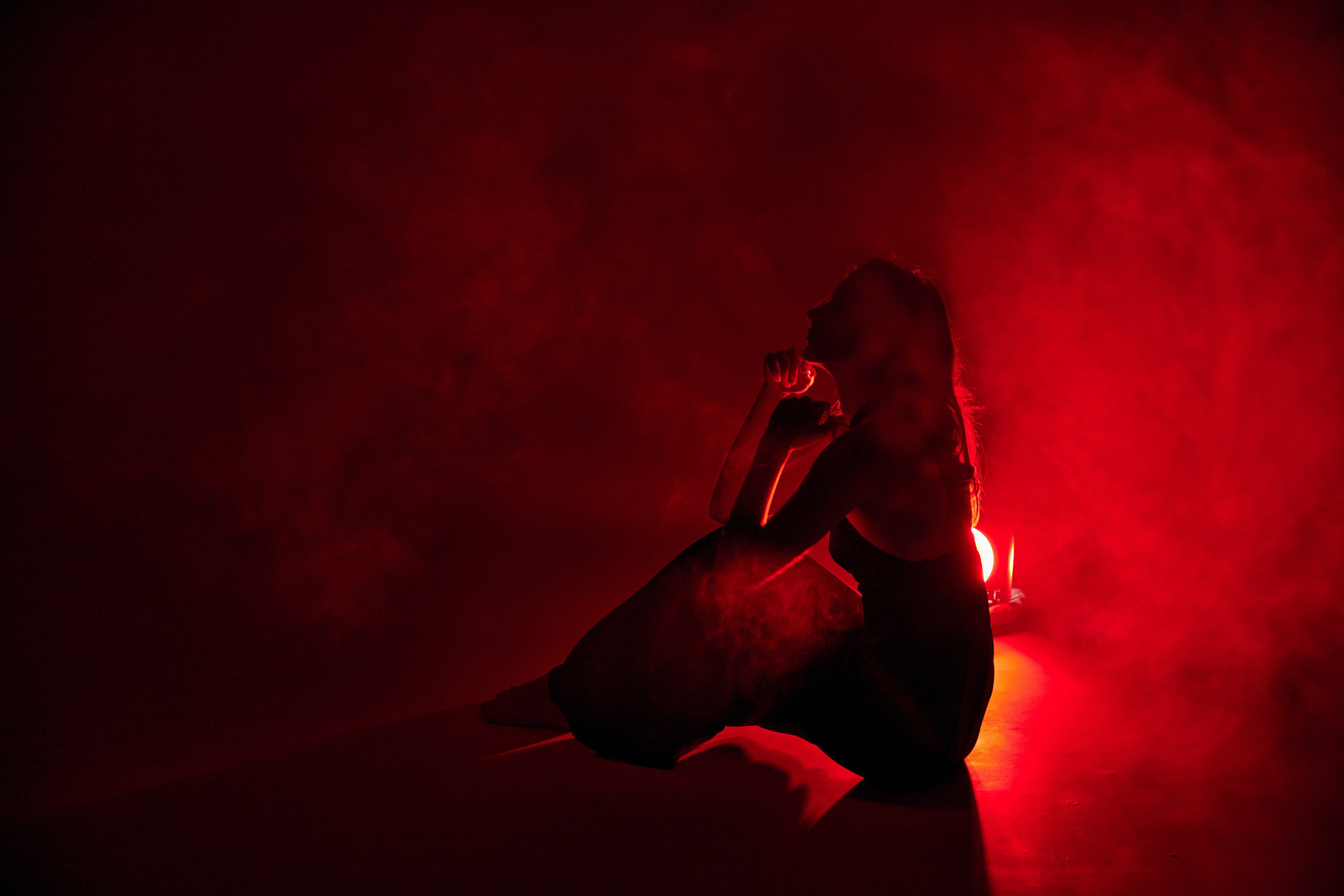 Lady in red. Свадебная, репортажная фотосъемка и видеосъемка в Минске. Илья и Юлия Ширмановы. Фотограф | Видеограф | Минск