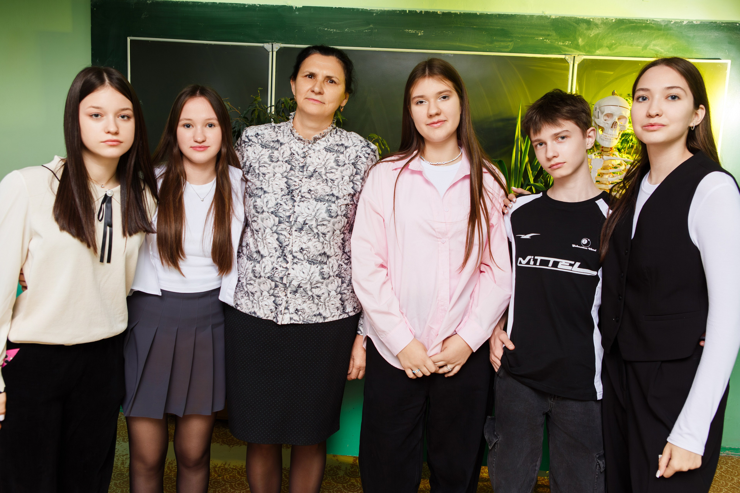 Групповая Фотосессия в Классе для Учеников 9 Классов | Твой Альбом Мценск. ТВОЙ АЛЬБОМ / ТВОИ ПРАВИЛА