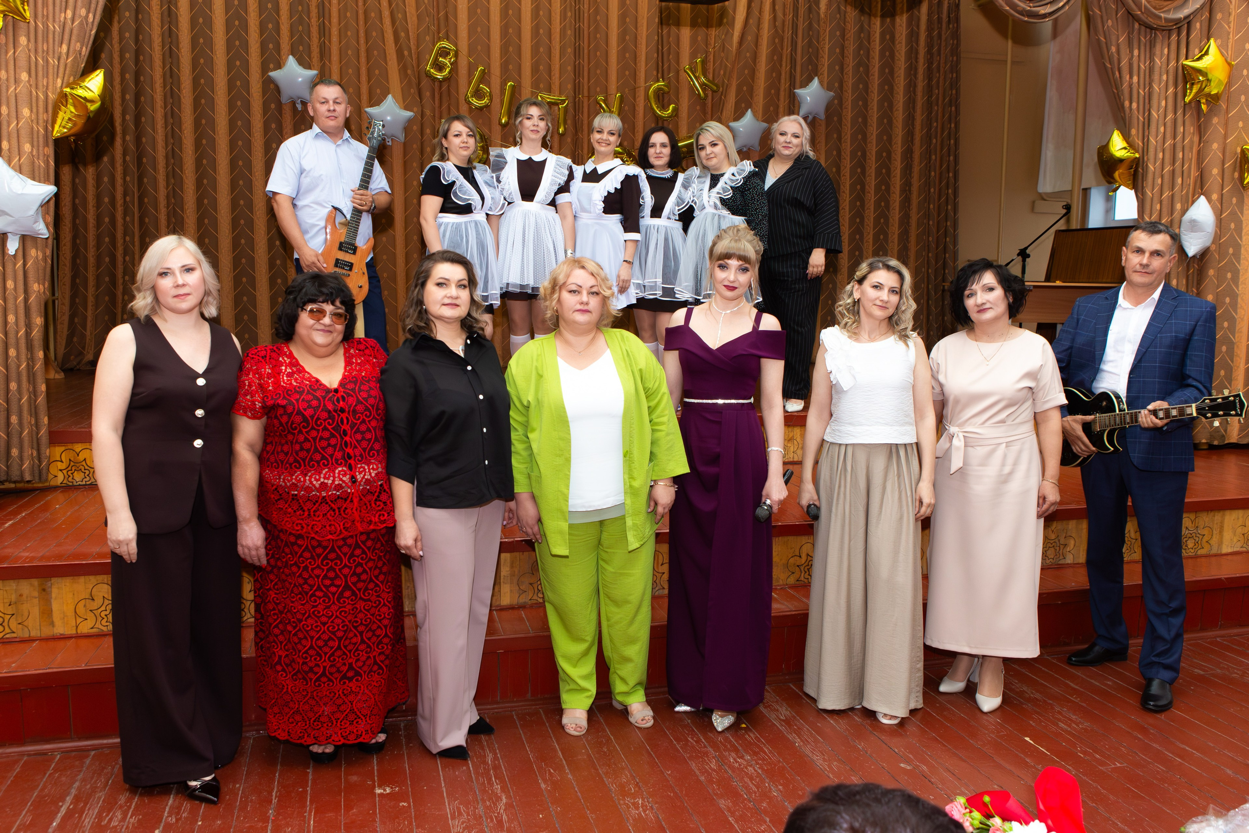 Вручение дипломов 2025 9 ШКОЛА МЦЕНСК. ТВОЙ АЛЬБОМ / ТВОИ ПРАВИЛА