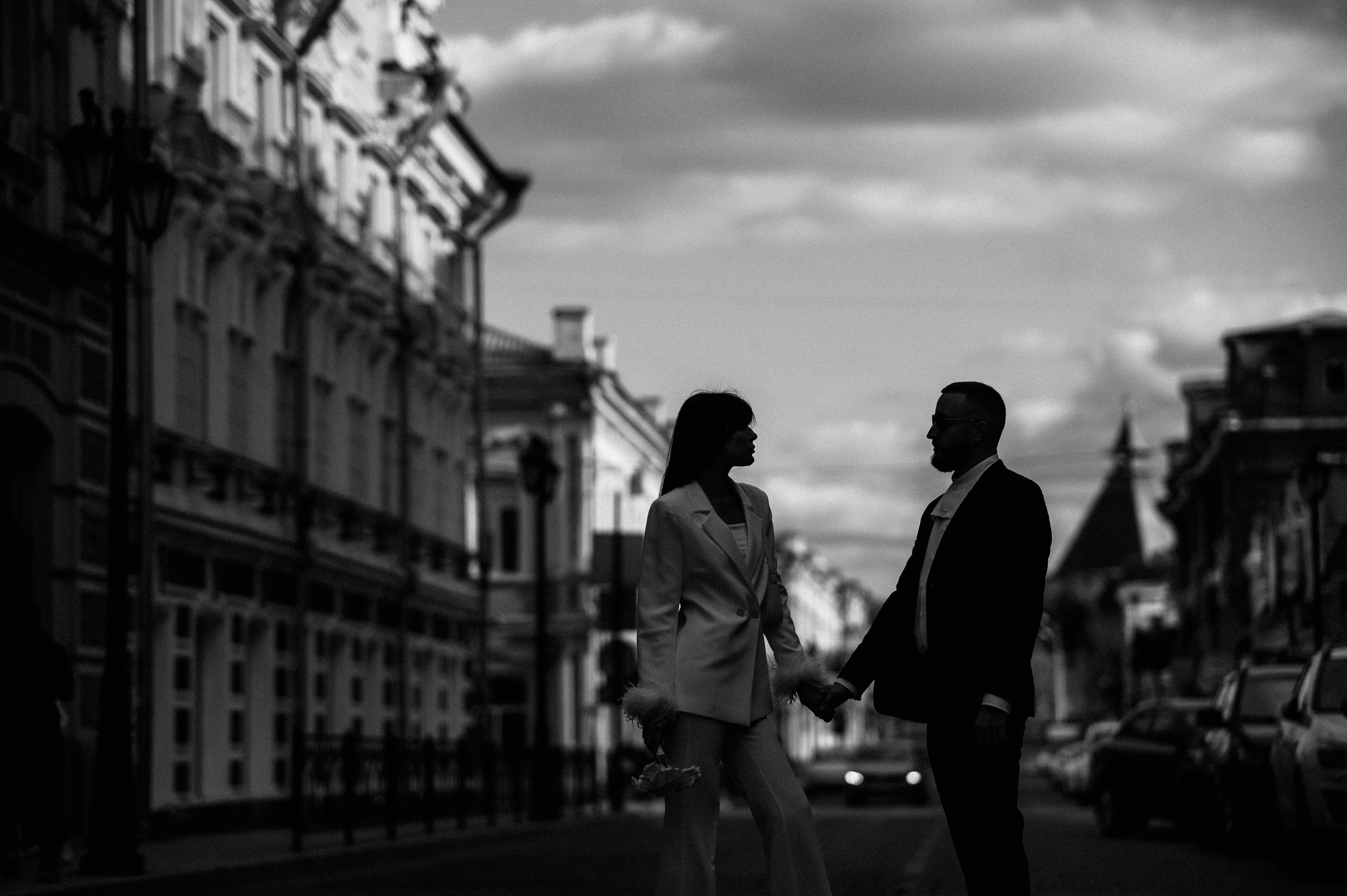 Astrakhan street wedding. Wedding photographer