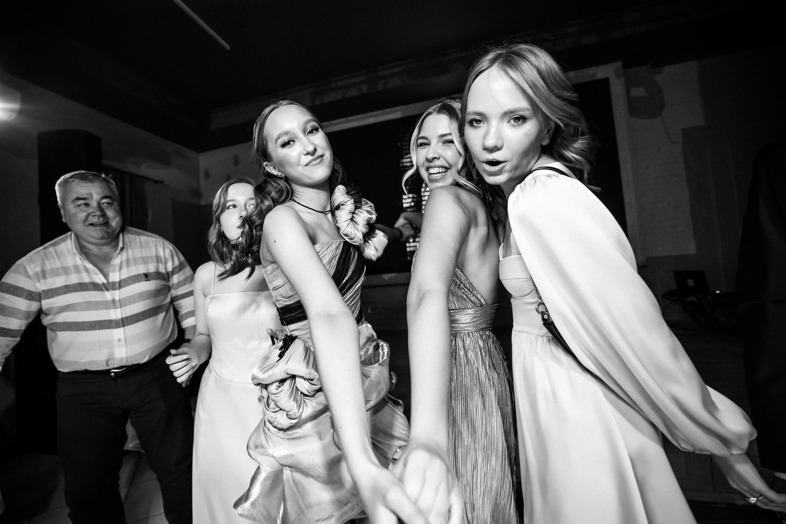 2023-06-23 Выпускной МБОУ СОШ № 10. Фотограф в Красноярске