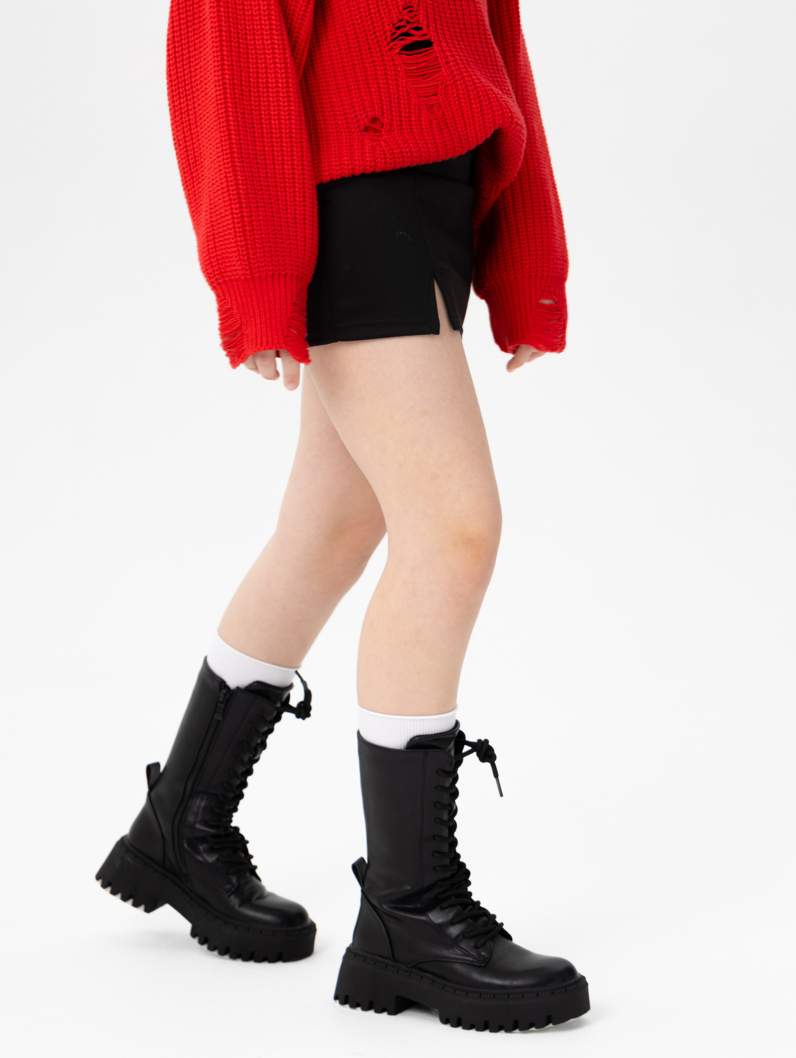 Каталожная съемка детской одежды для маркетплейса. Фотограф в Новосибирске Анна Полторацкая