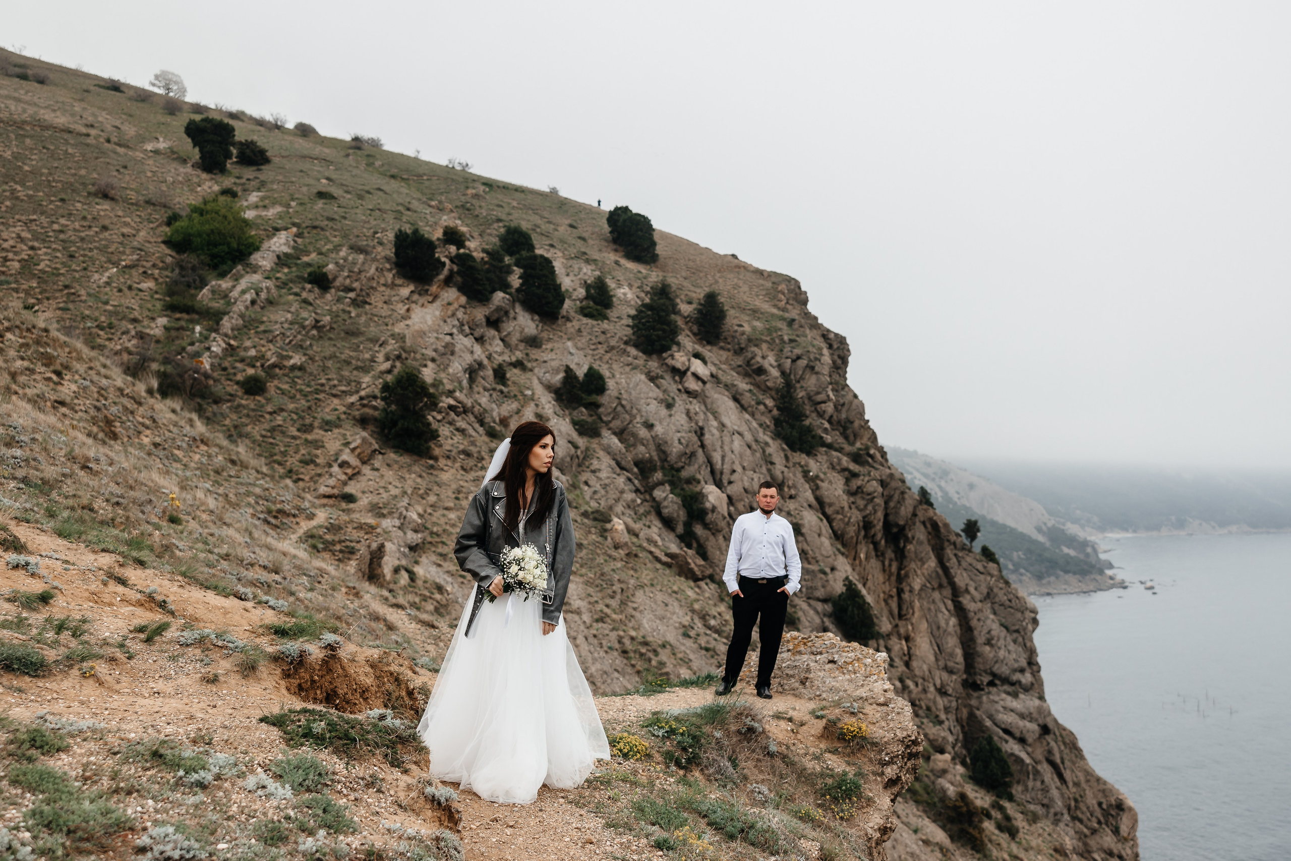 Анонс свадьбы Маргариты и Андрея. Туман на холмах Балаклавы. Свадебный фотограф в Крыму и Севастополе Ольга Баскакова