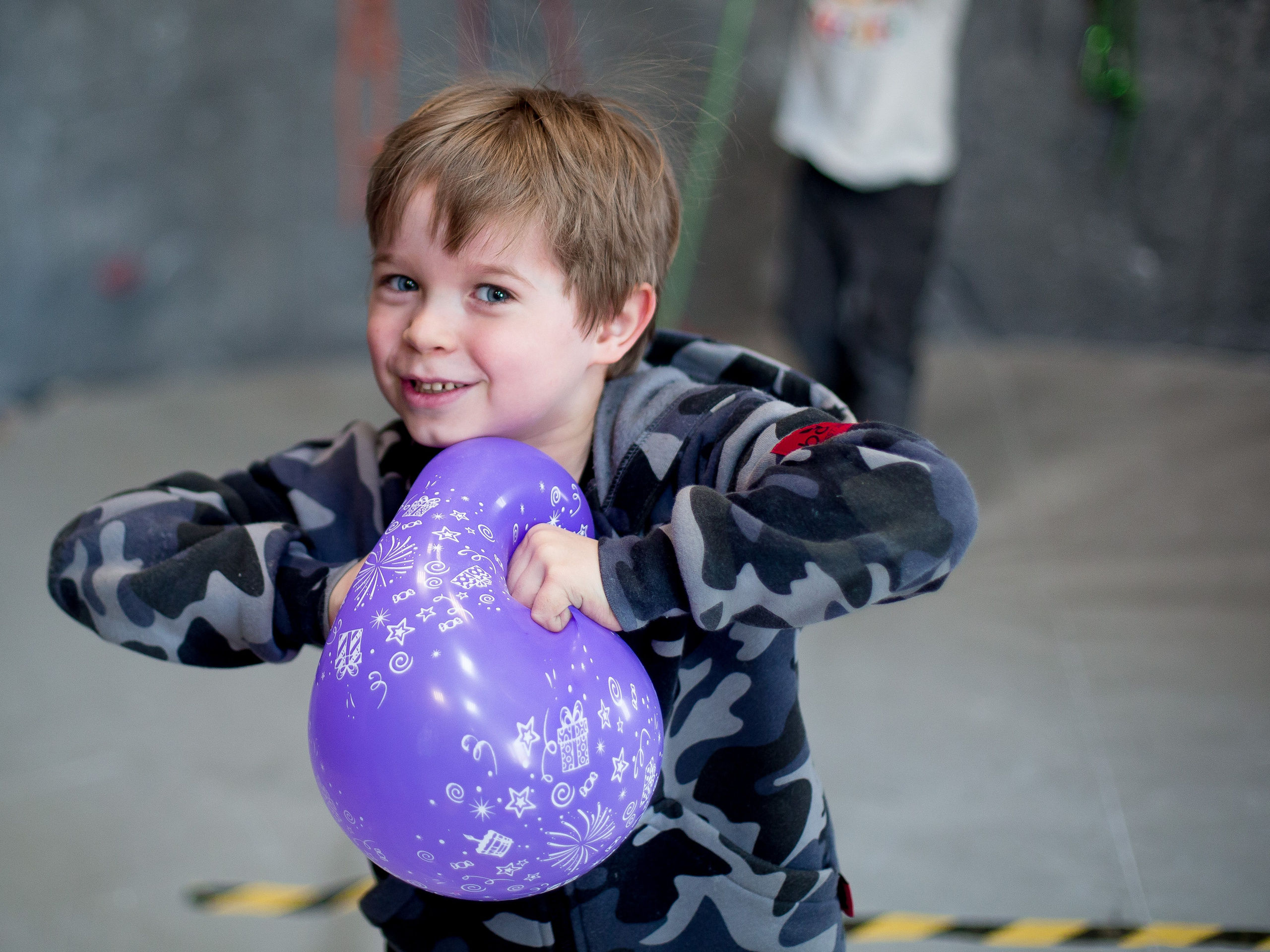 Фотосъемка детского Дня рождения на скалодроме. Репортажный фотограф Борис Геер