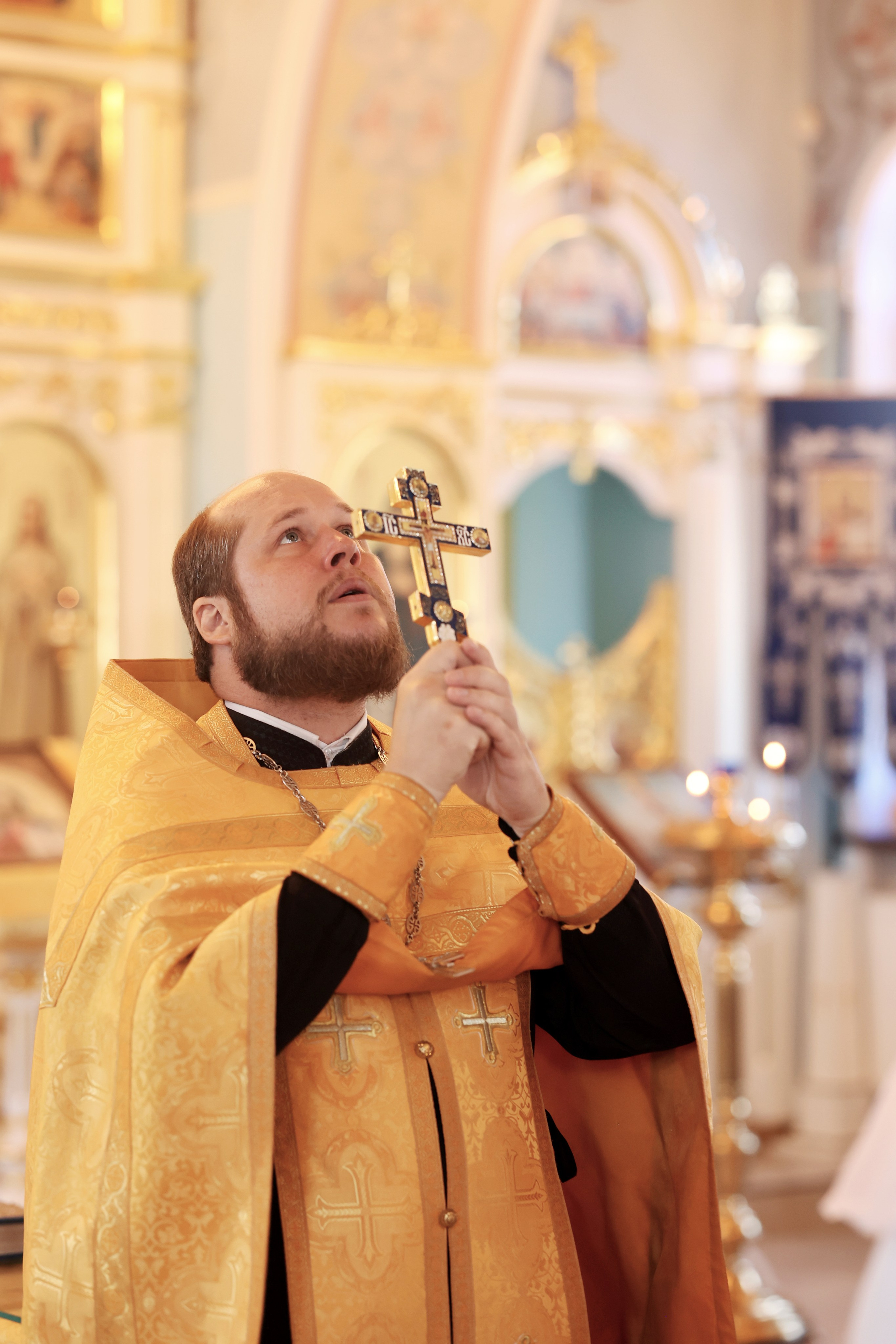 В храме. «Книжка с картинками» Фотограф Наталья Цыбина