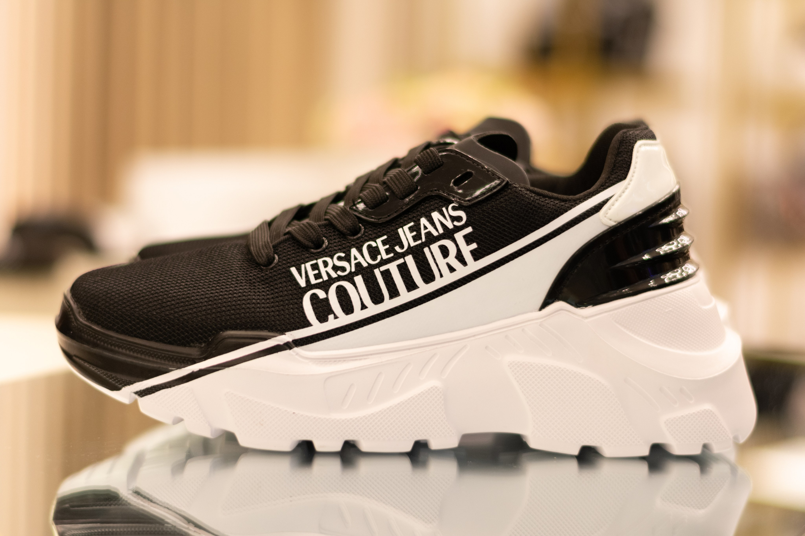 Для организаций. Предметная фотосессия для обувного магазина Capsula. Фотограф/видеограф Богдан Голованов