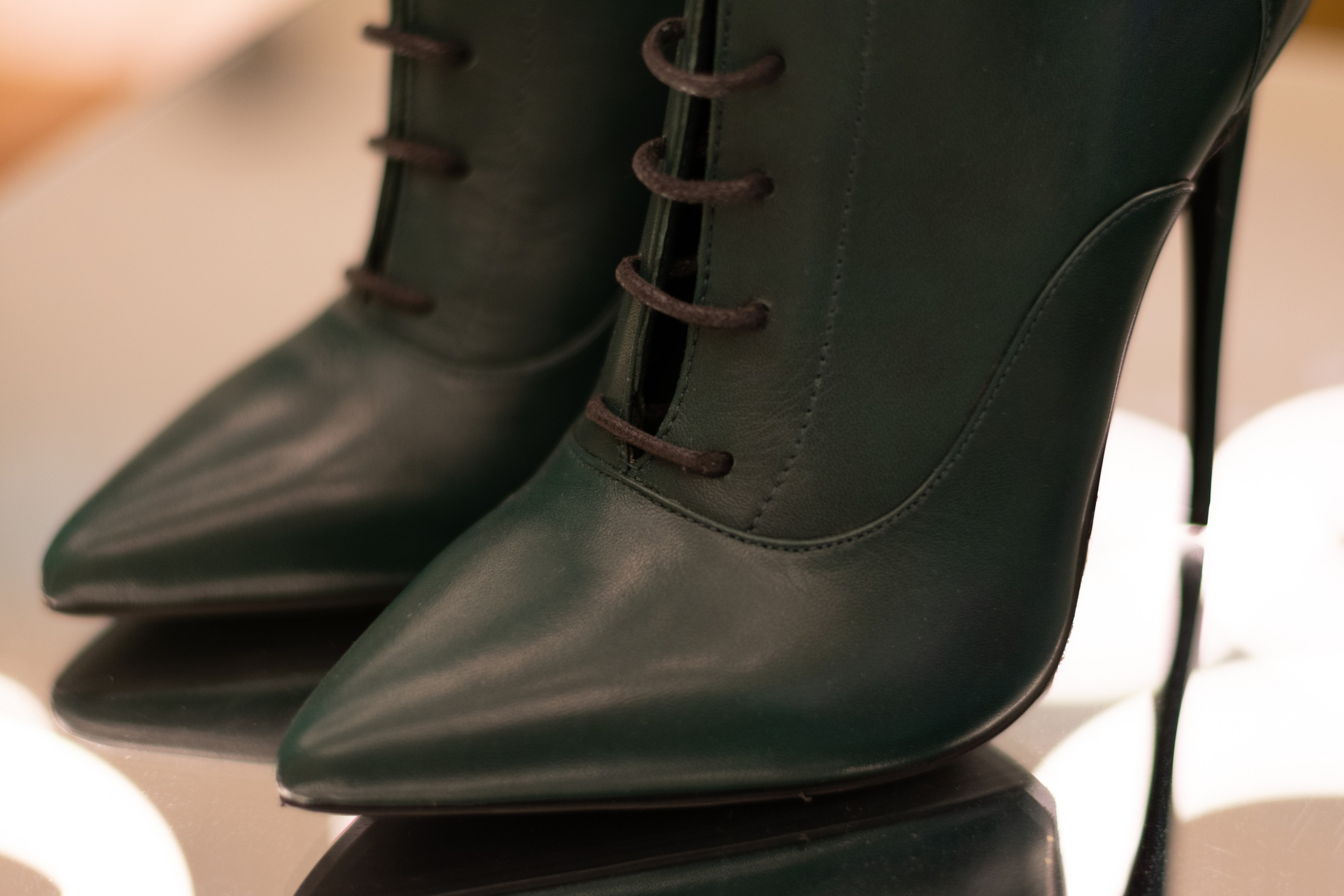 Для организаций. Предметная фотосессия для обувного магазина Capsula. Фотограф/видеограф Богдан Голованов