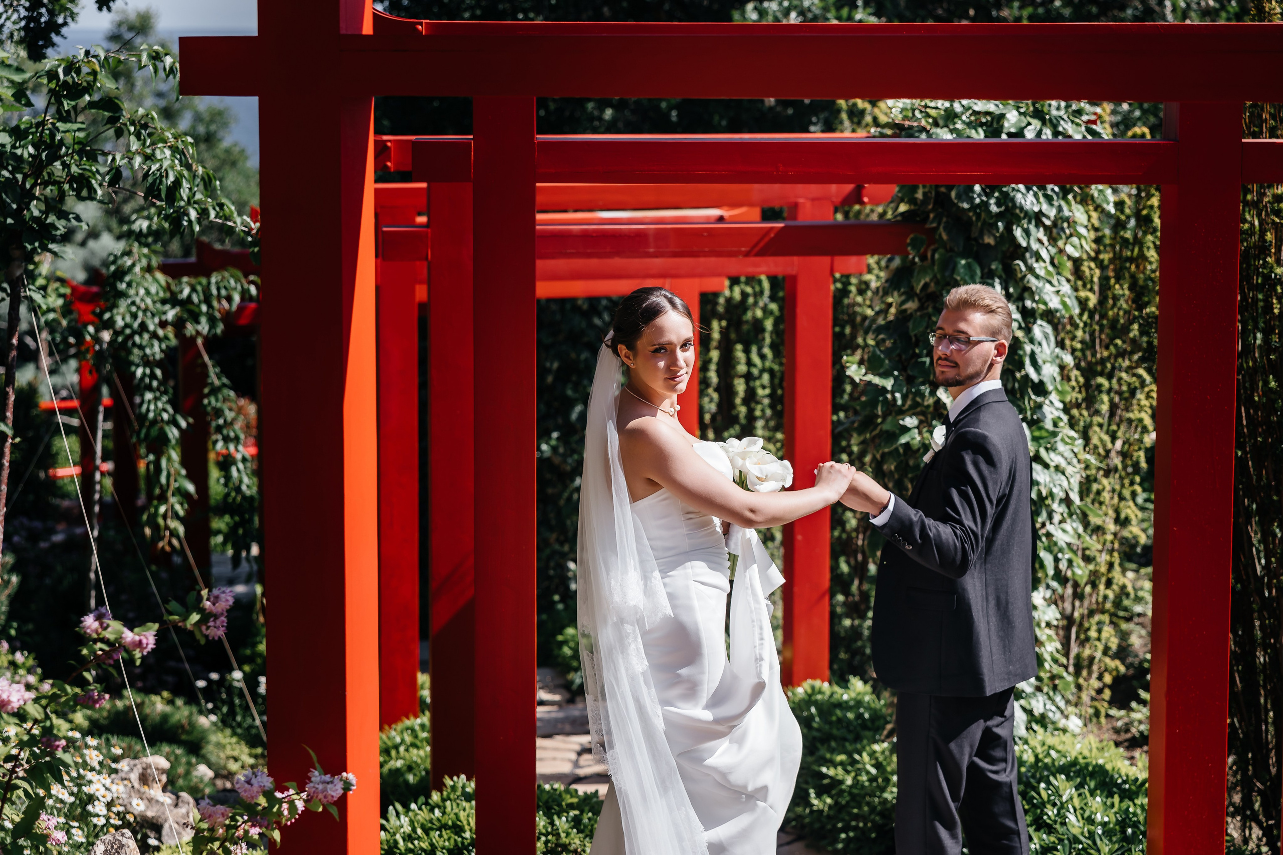 Анонс свадьбы Иры и Никиты. Прогулка в отеле Крымский Бриз. Свадебный фотограф в Крыму и Севастополе Ольга Баскакова