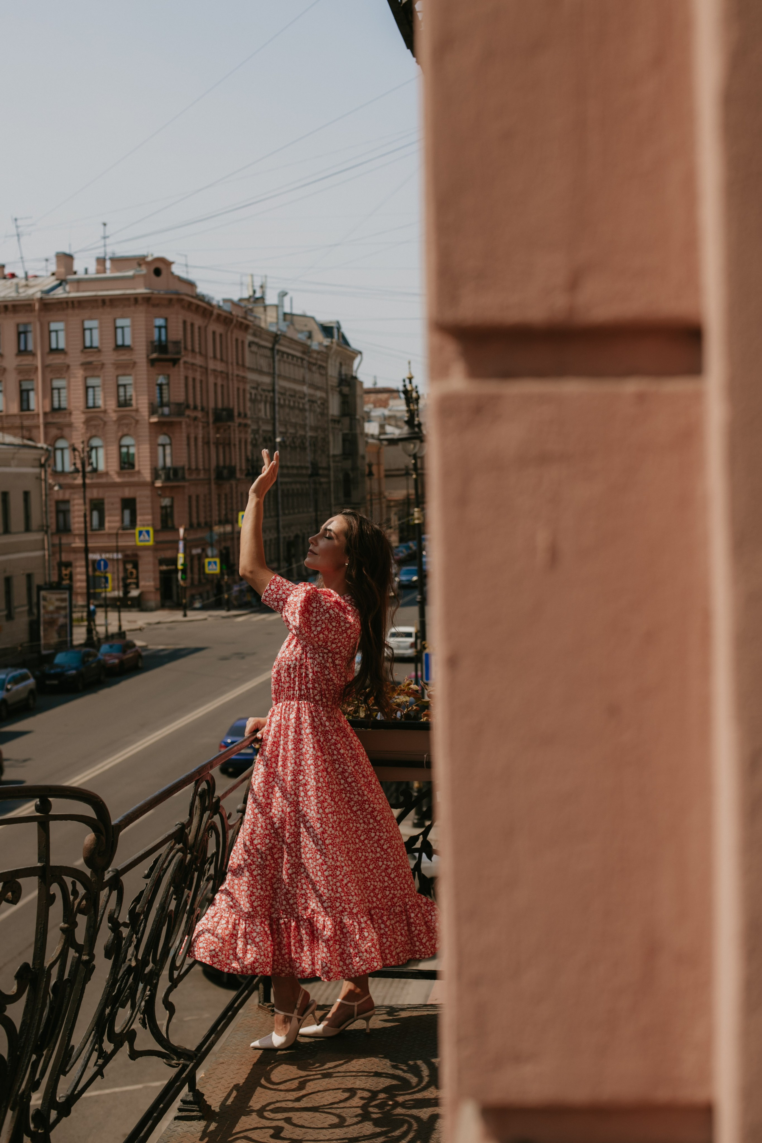 Индивидуальная съемка. Фотограф и видеограф в Санкт-Петербурге Юлия Иванова (Ланина). Портреты как честный диалог, истории вашей жизни как кино