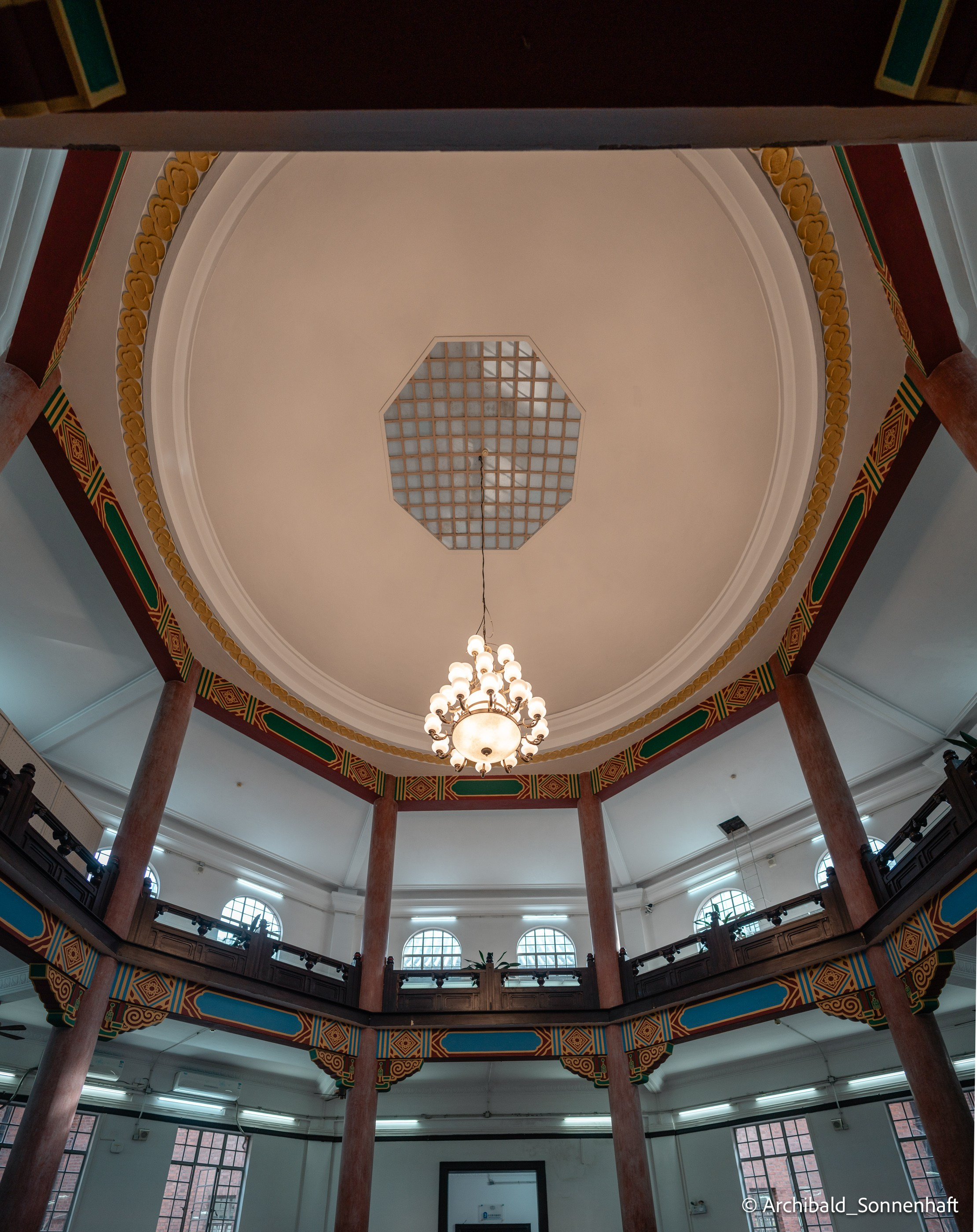 Yuexiu district in Guangzhou. Photographer in Guangzhou, China. Archibald Sonnenhaft