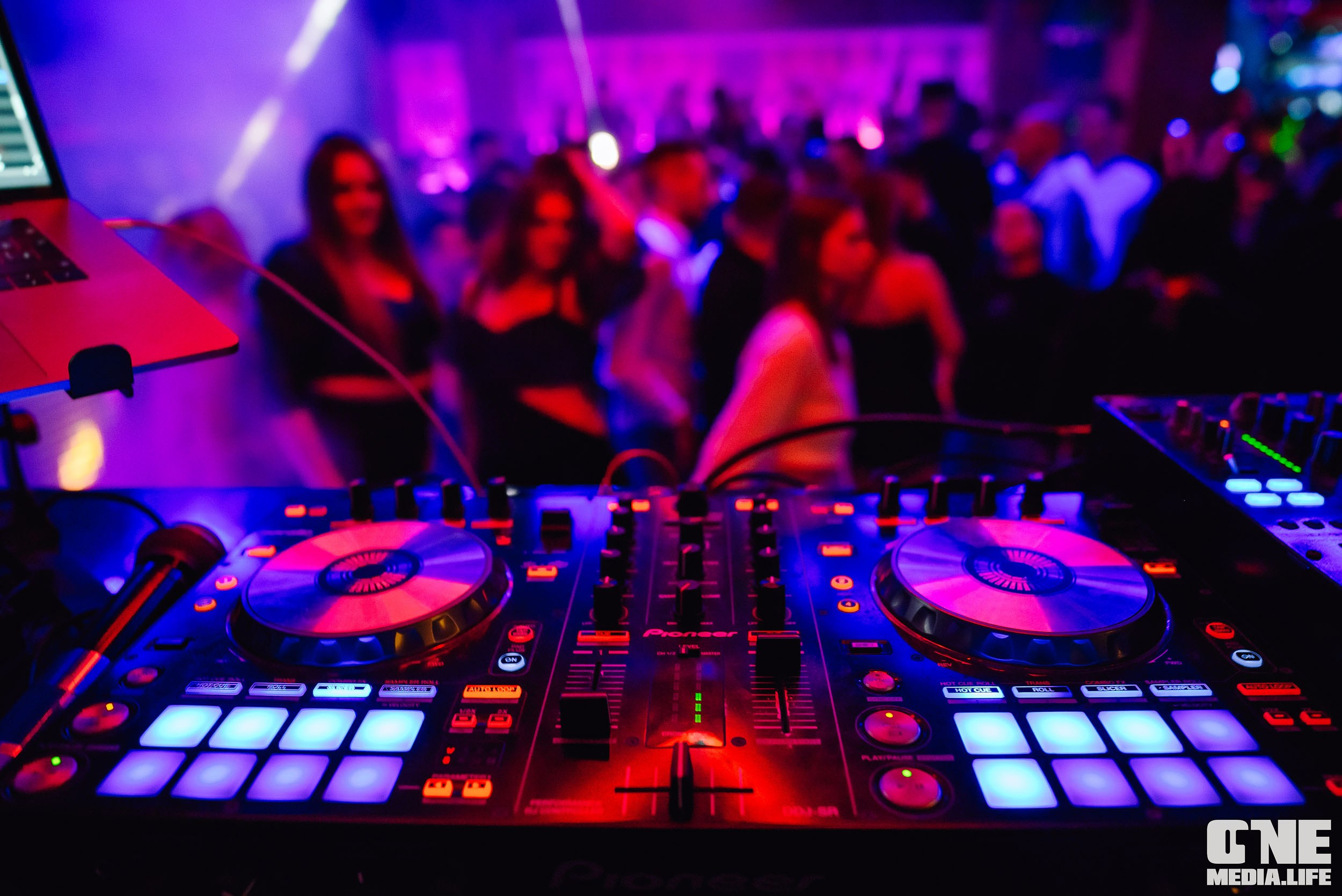 Фоторепортаж из РК Планета. One Media Life: фоторепортажи, фотоотчеты с мероприятий и заведений