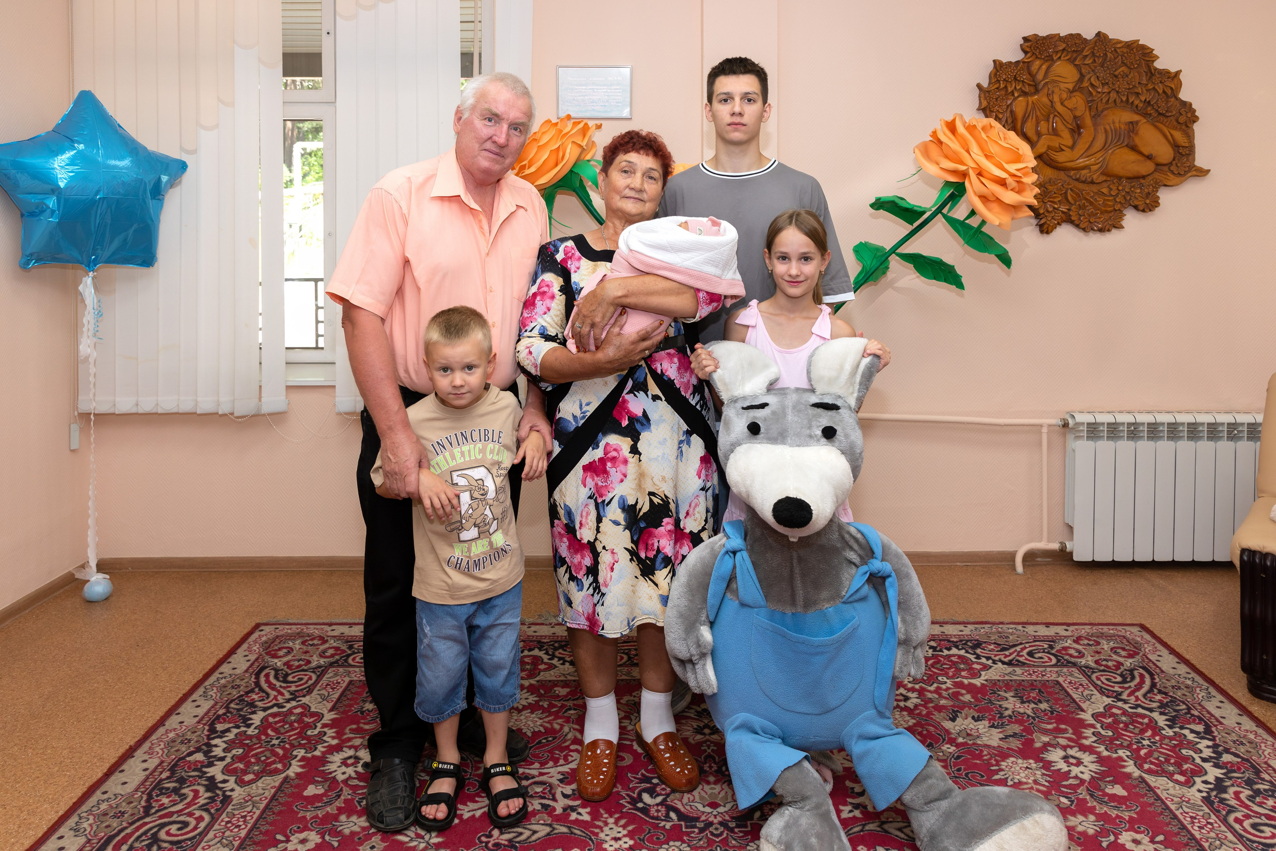 Выписка из роддома. Свадебный, семейный, школьный Фотограф и видеограф Худаноговы Александр и Ирина г. Зеленогорск, Красноярск