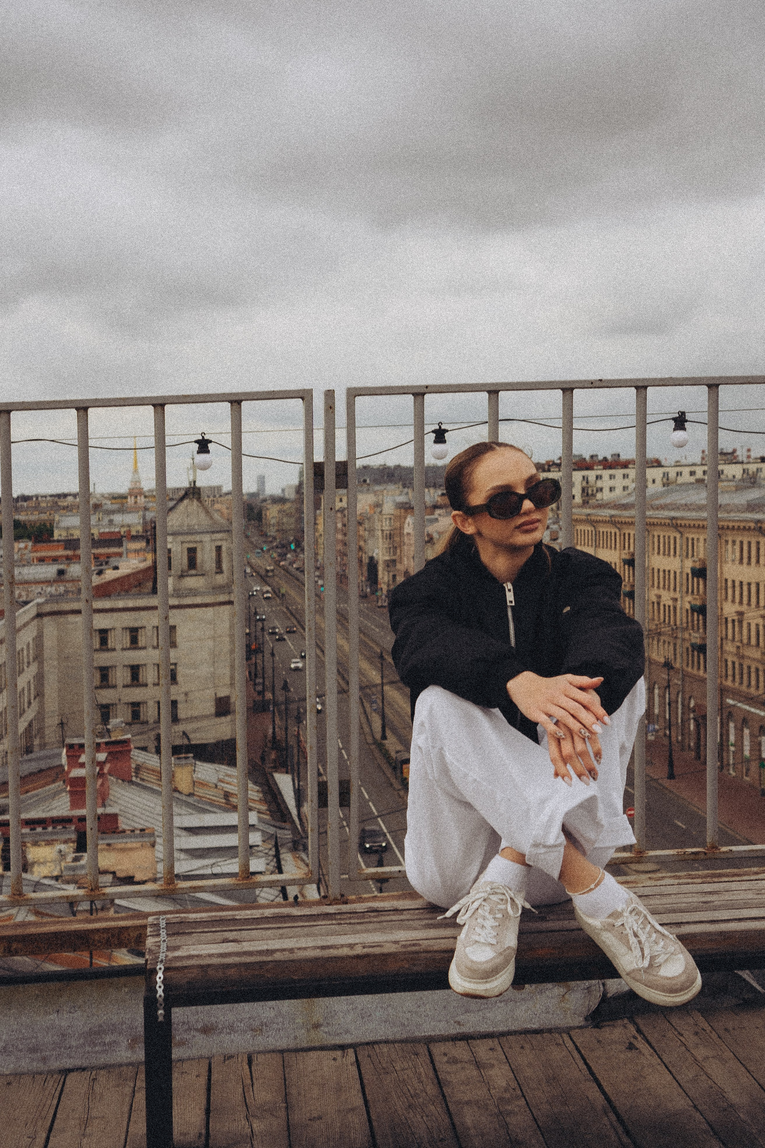 МЫ ГУЛЯЛИ ПРО КРЫШАМ ПИТЕРА. Профессиональный фотограф, Санкт-Петербург — Виктория Богомолова