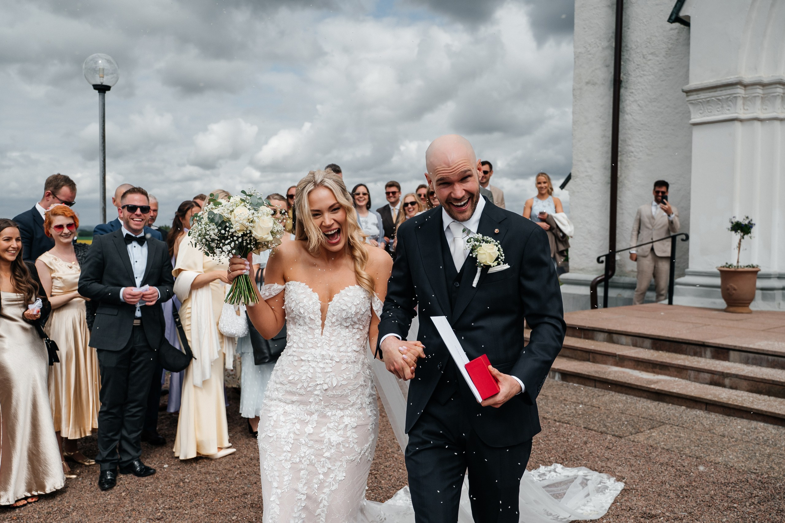 Hjelmsjöborg bröllop Randi & Robert. Bröllops- och familjefotograf i Halmstad | Valentina