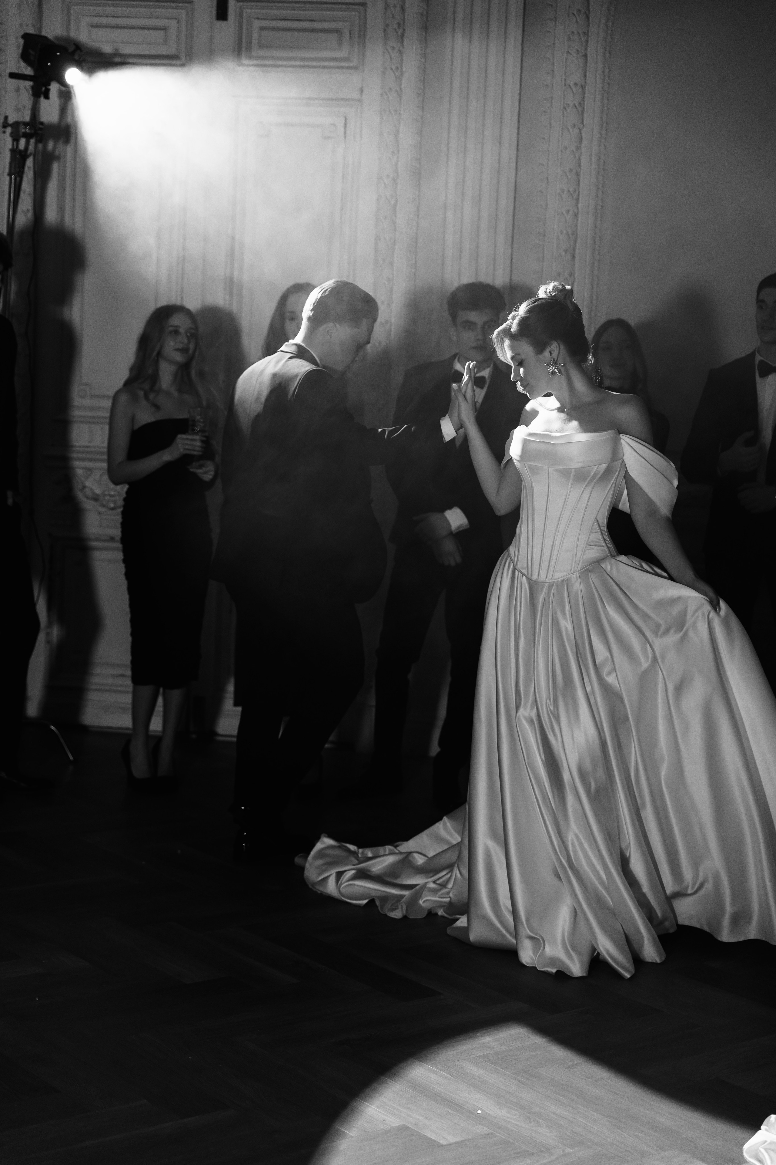 Особняк. Фотограф, который снимает любовь в Санкт-Петербурге