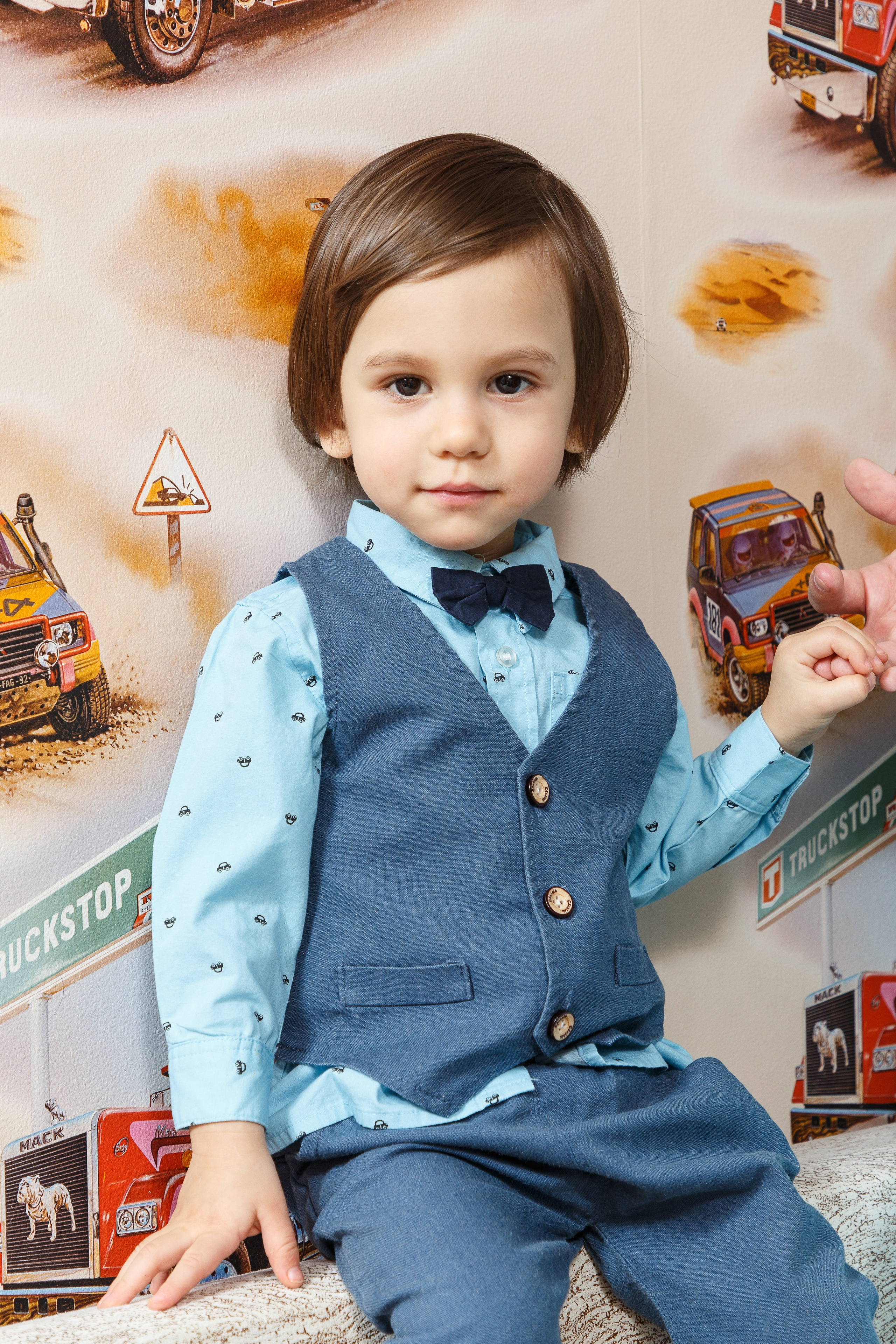 Юля Сергей Настя Олег и Серёжка ч.2. Школьные выпускные альбомы в Москве Марина Николаева