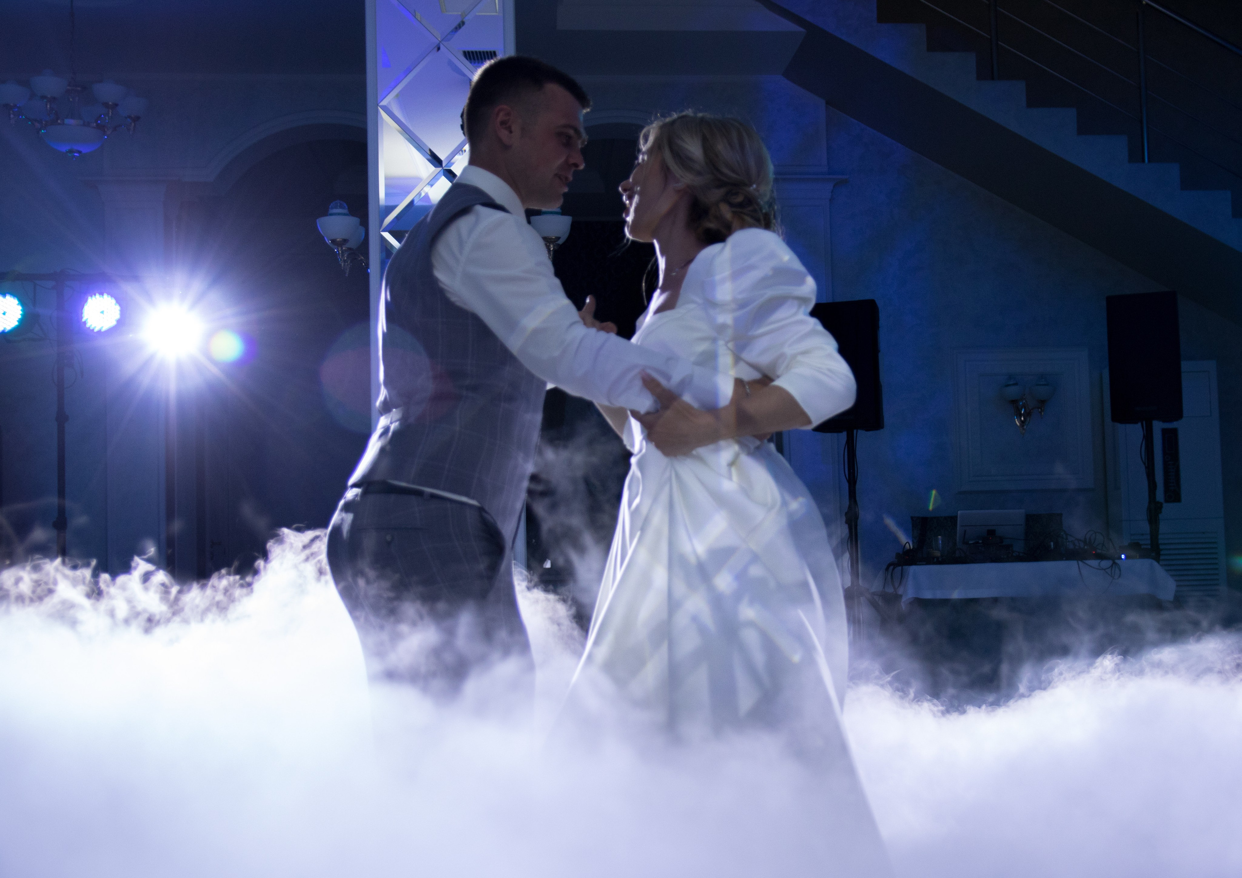 Спецэффекты. Организатор праздников. Ведущая Марина Гребенникова