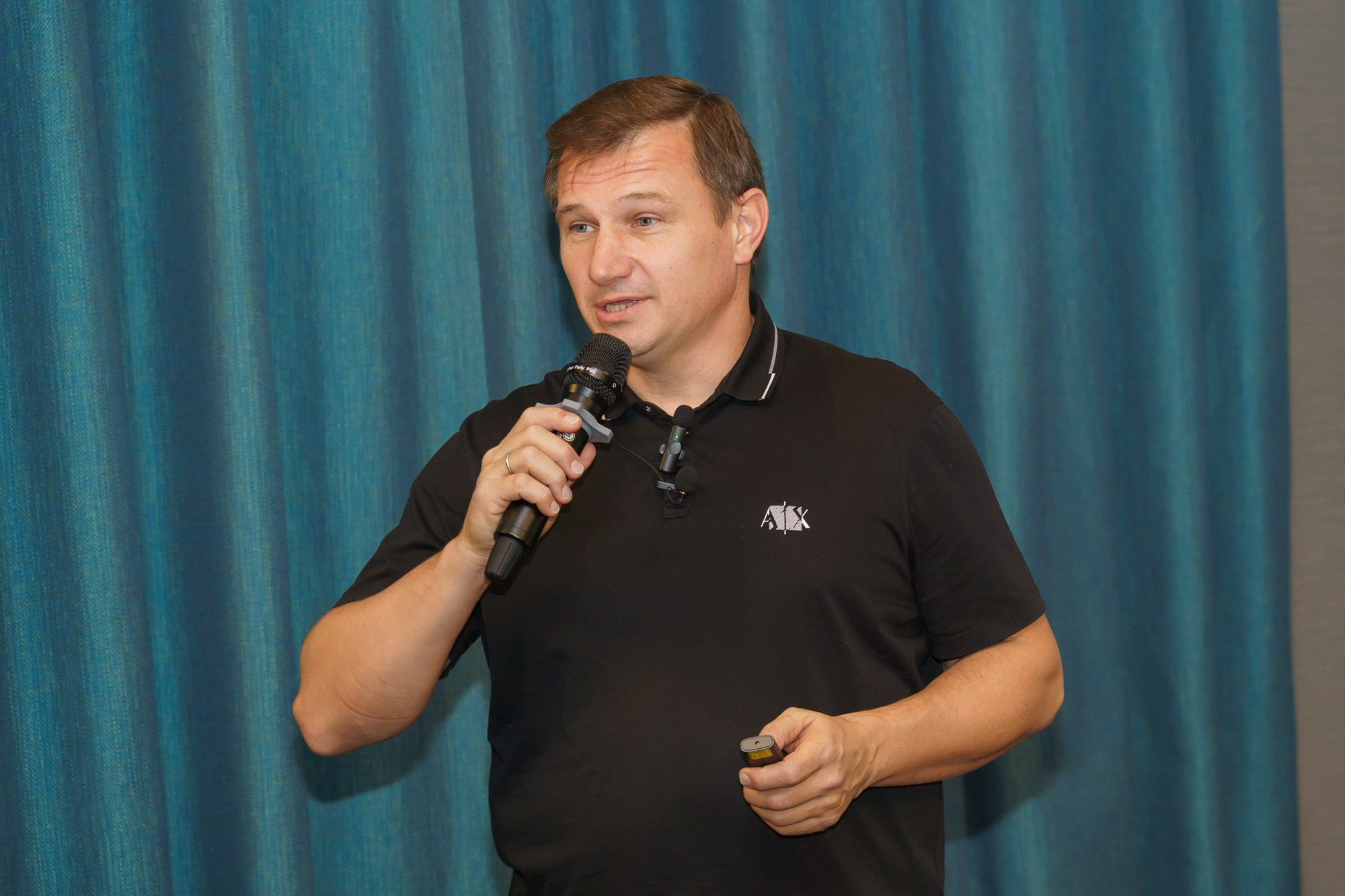 Выступление спикера. Photomantis