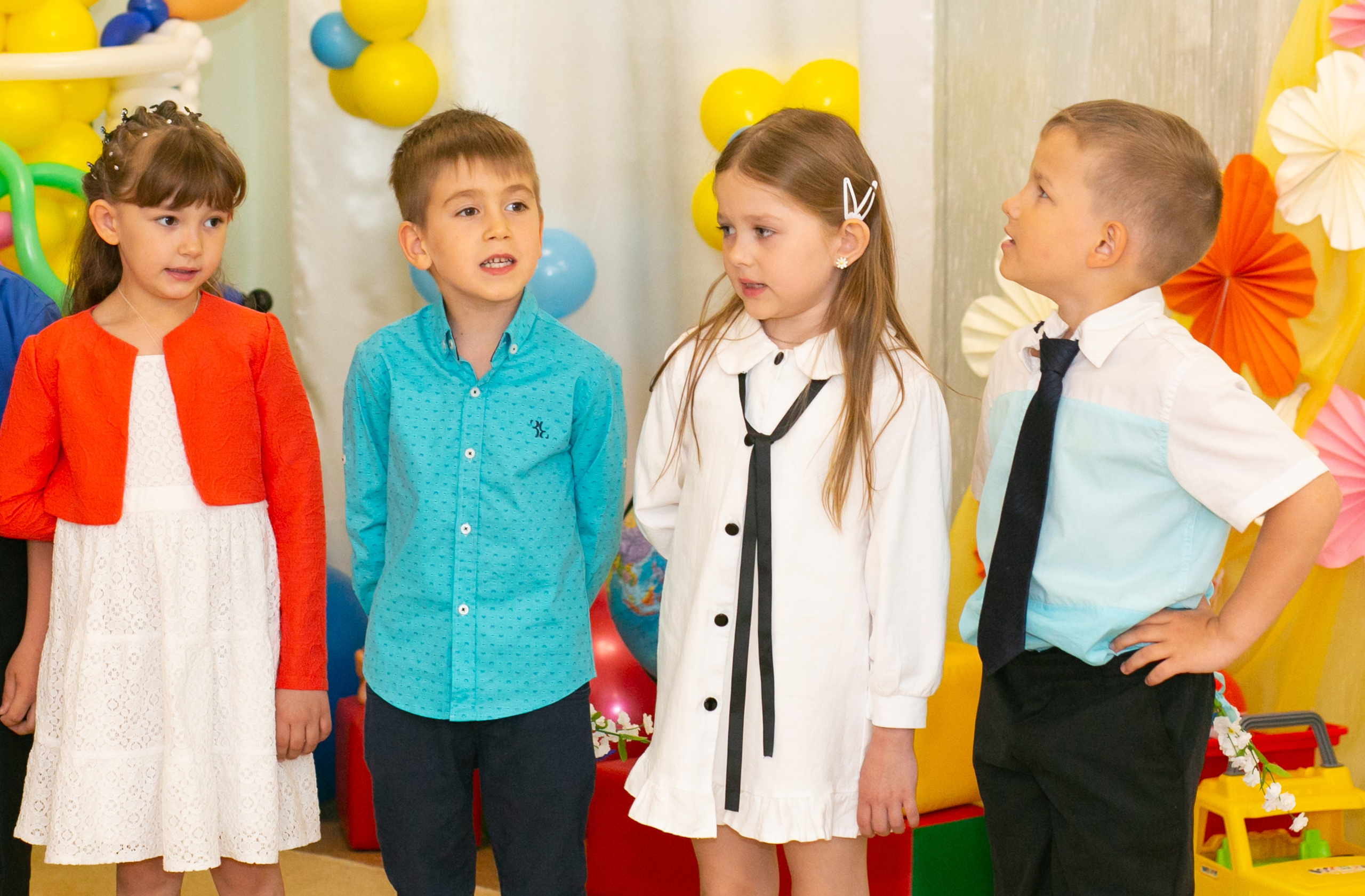 Выпускные и Утренники. Фотограф новорожденных и семейный фотограф НСО г. Бердск Марина Львова