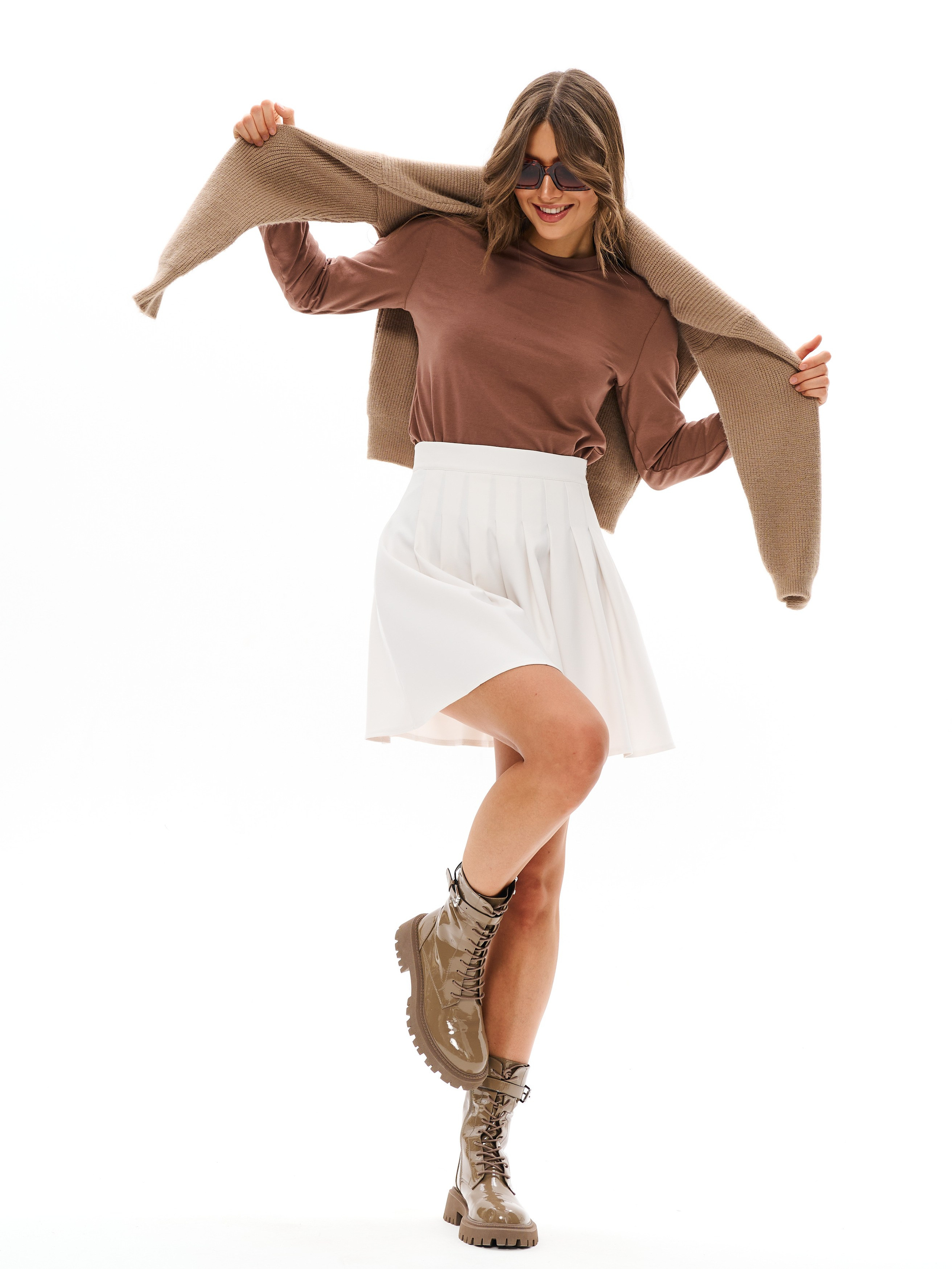 Каталоги на белом фоне. Лучший фотограф для брендов в Москве, съемки для маркетплейсов