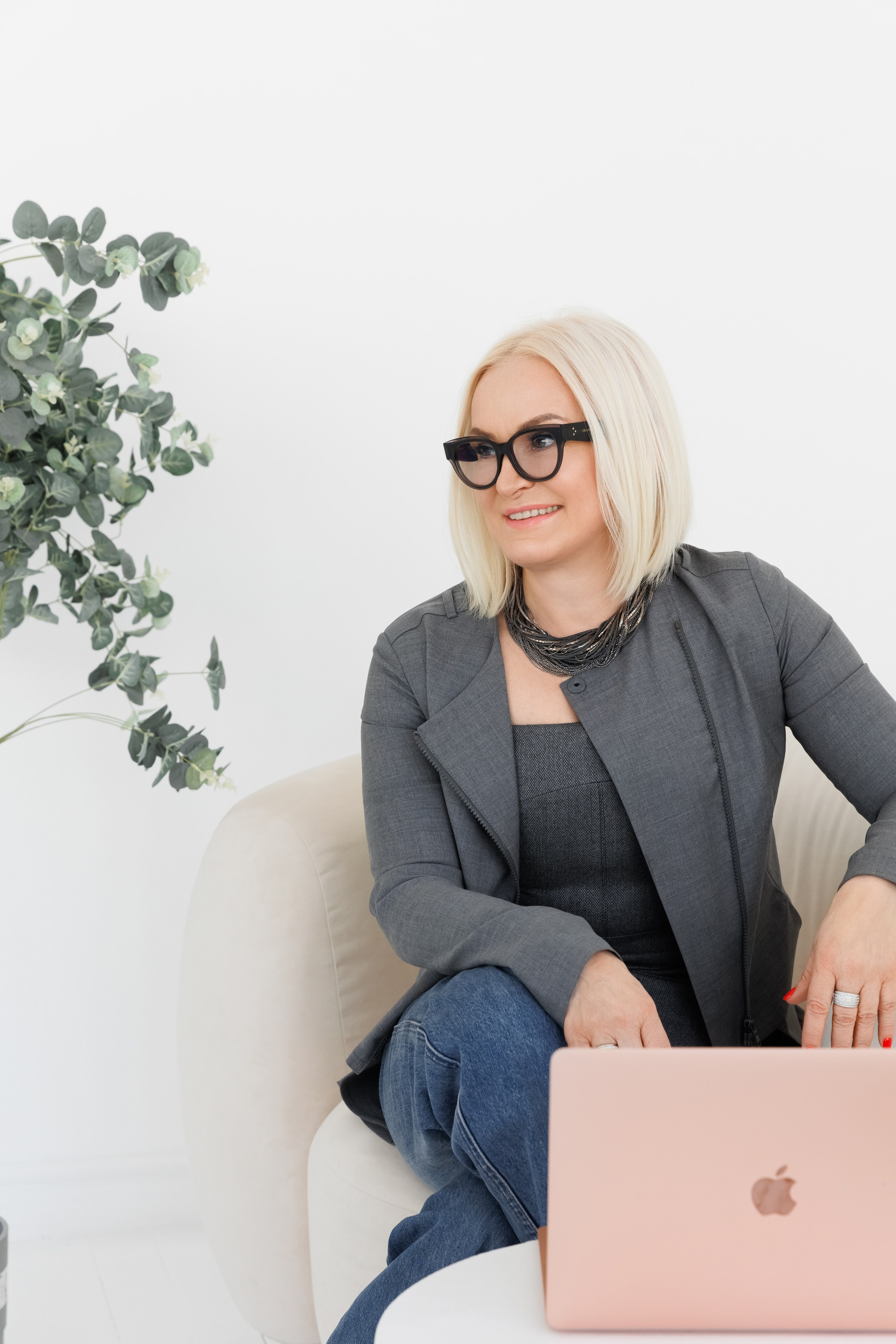 БИЗНЕС ПОРТРЕТ. Женский фотограф в Новосибирске Наталья Гресь